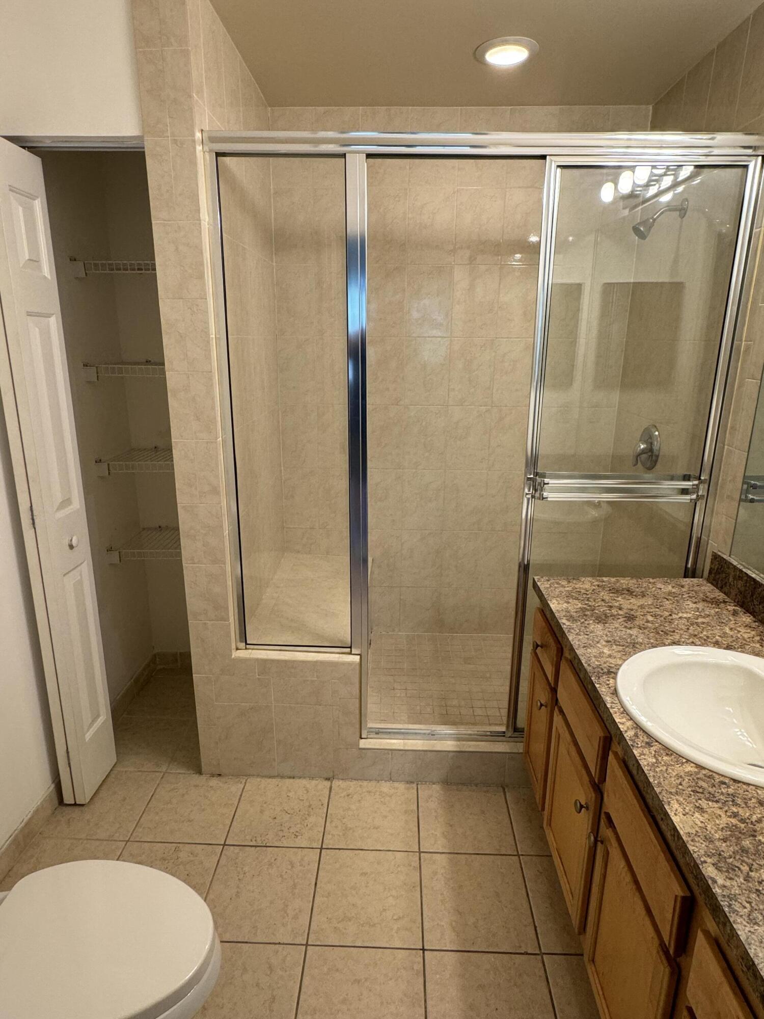 6729 Coral Lake #6729, Margate FL 33063