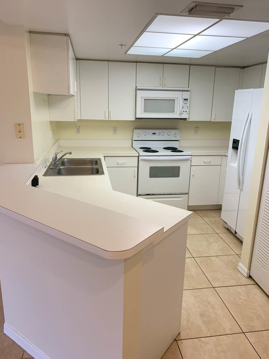 500 N Crestwood Ct #502, Royal Palm Beach FL 33411