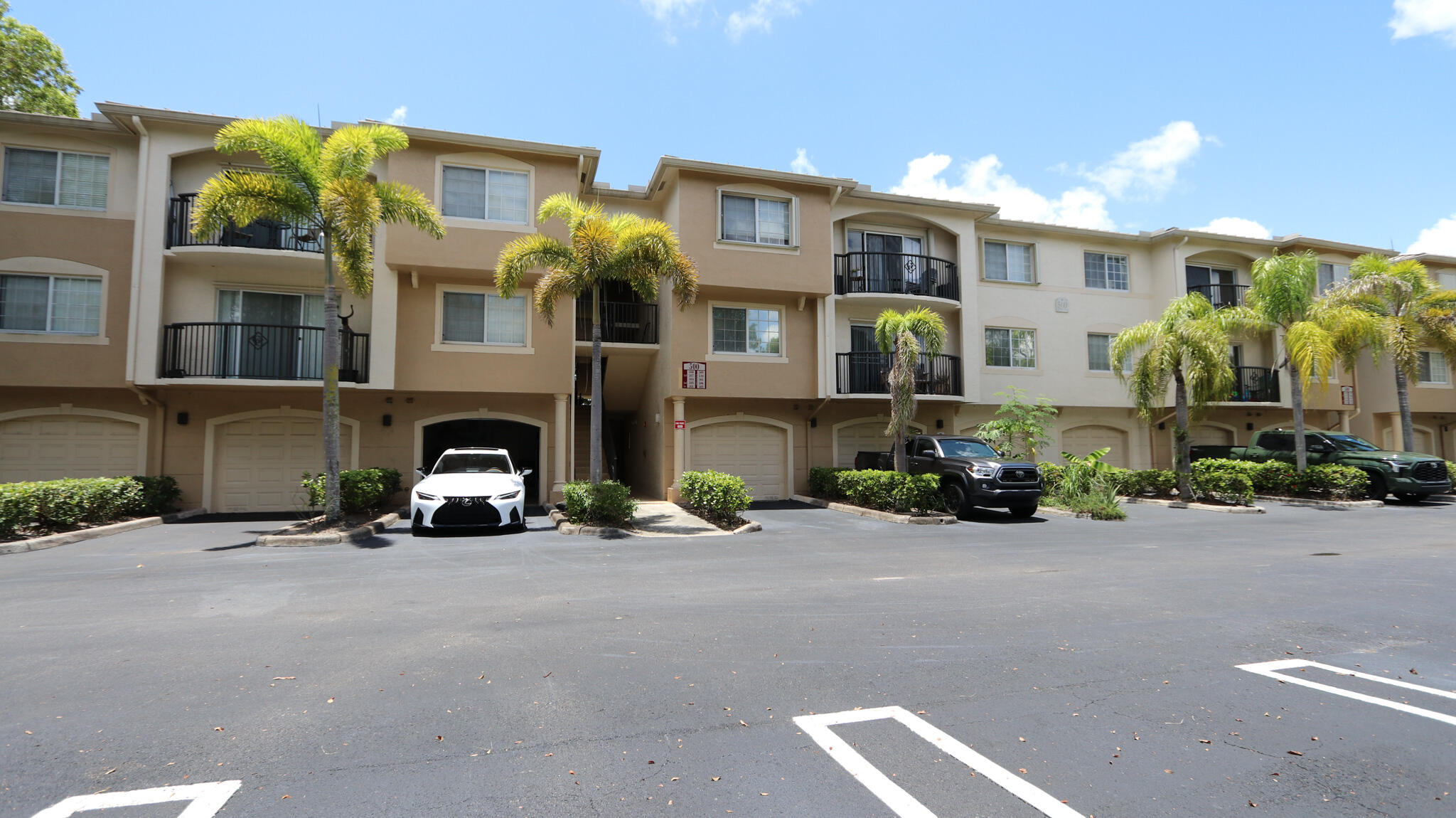 500 N Crestwood Ct #502, Royal Palm Beach FL 33411