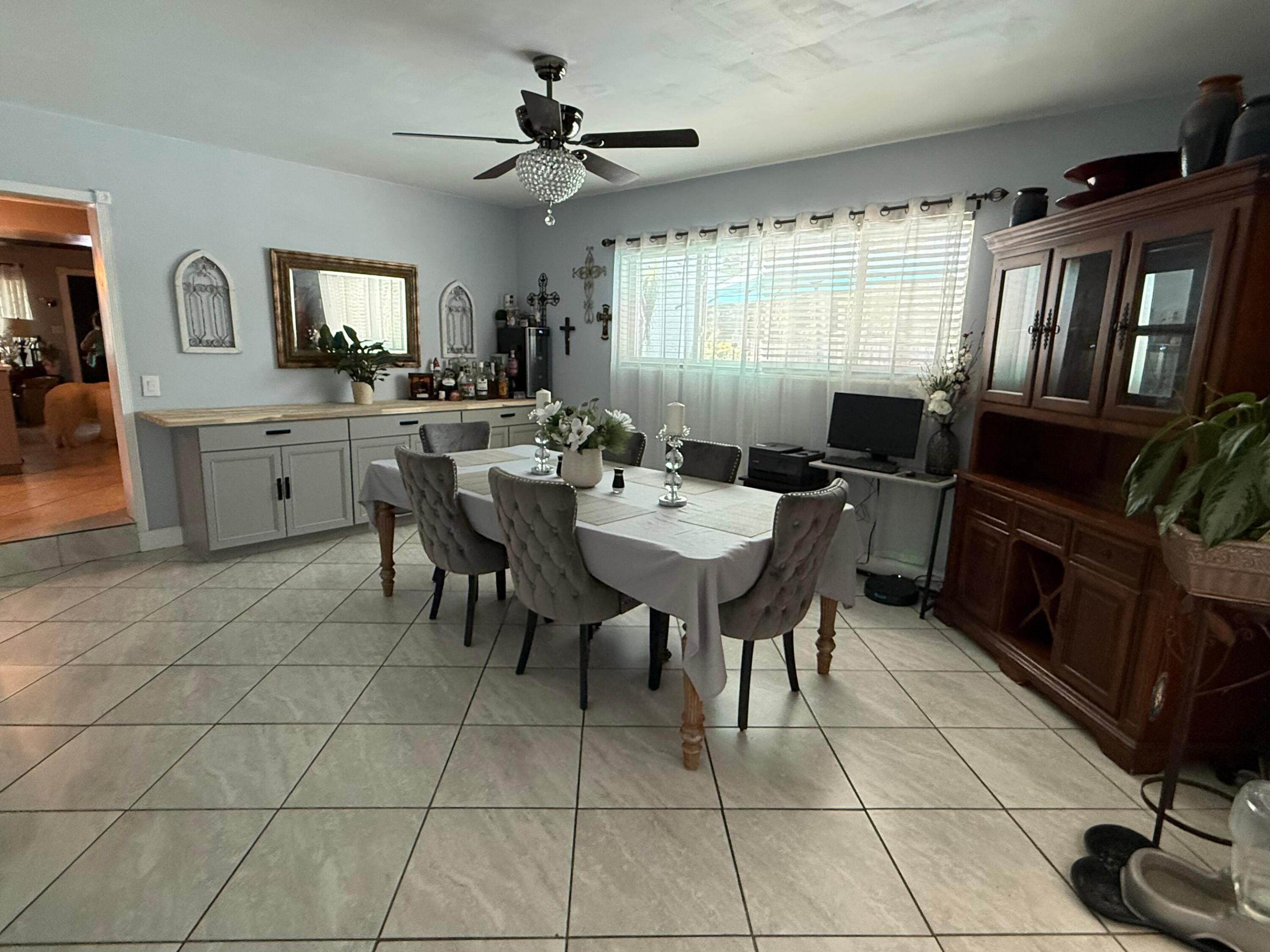 800 Ivory, Haverhill FL 33415