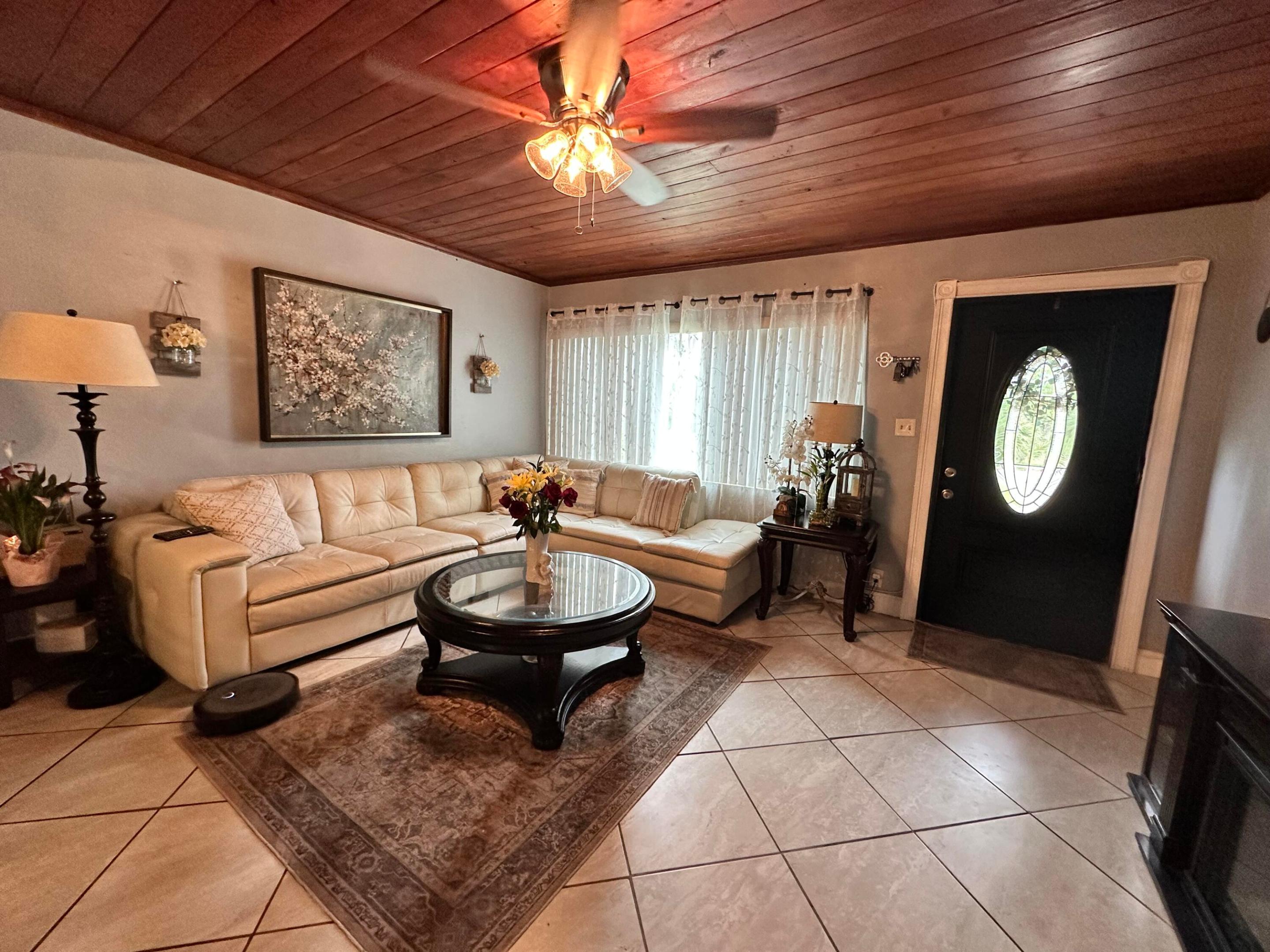 800 Ivory, Haverhill FL 33415