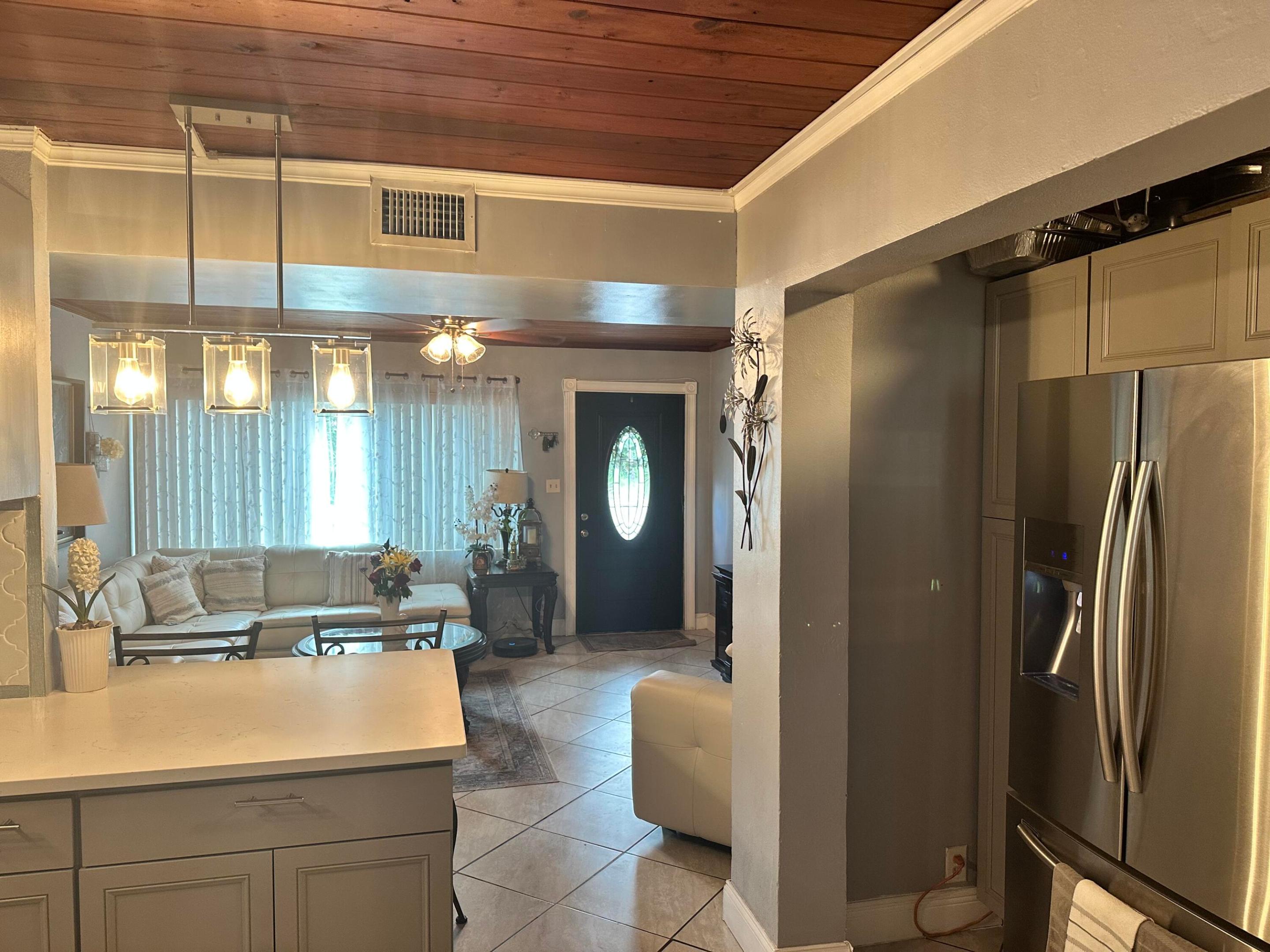 800 Ivory, Haverhill FL 33415