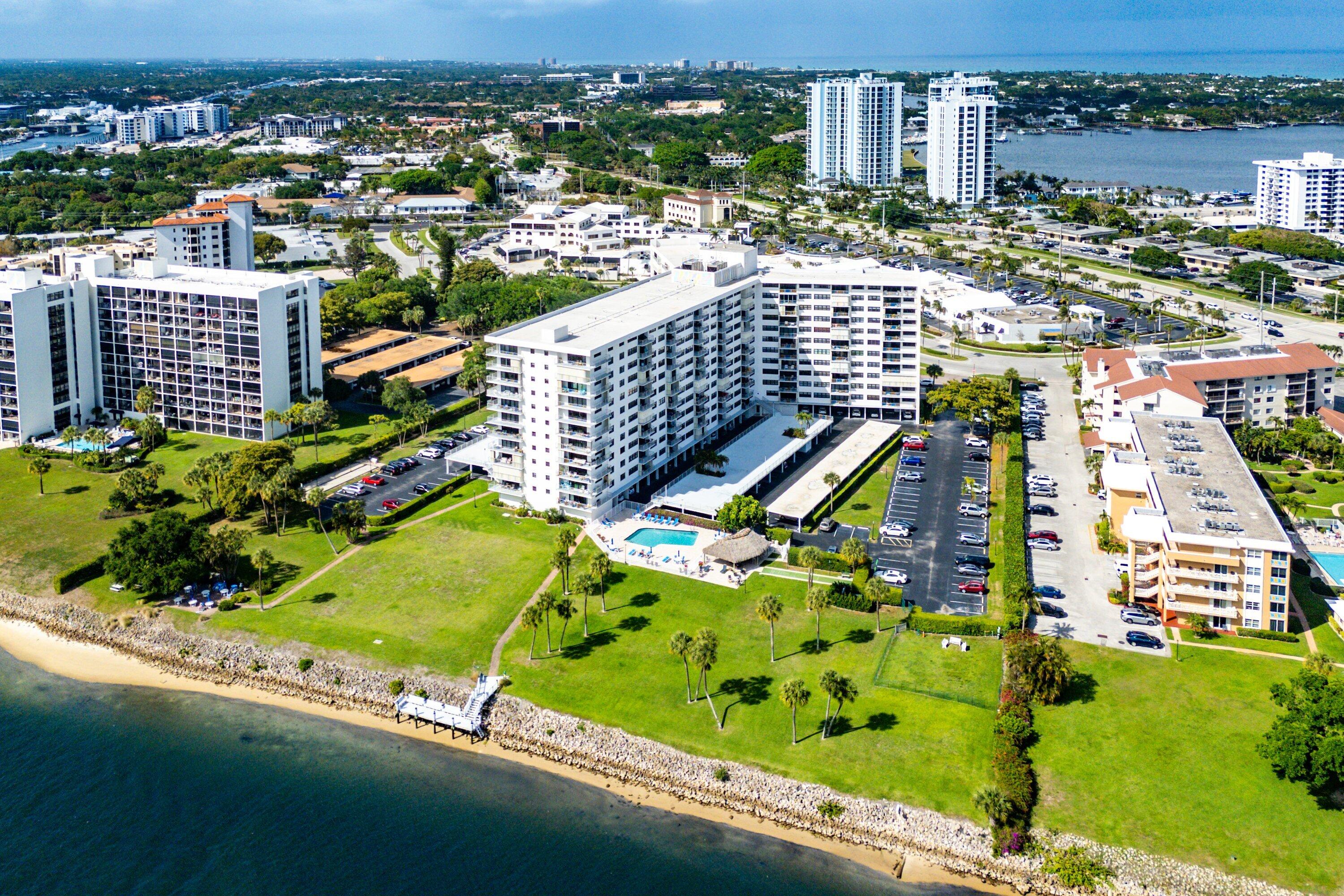 336 Golfview #Ph 12, North Palm Beach FL 33408