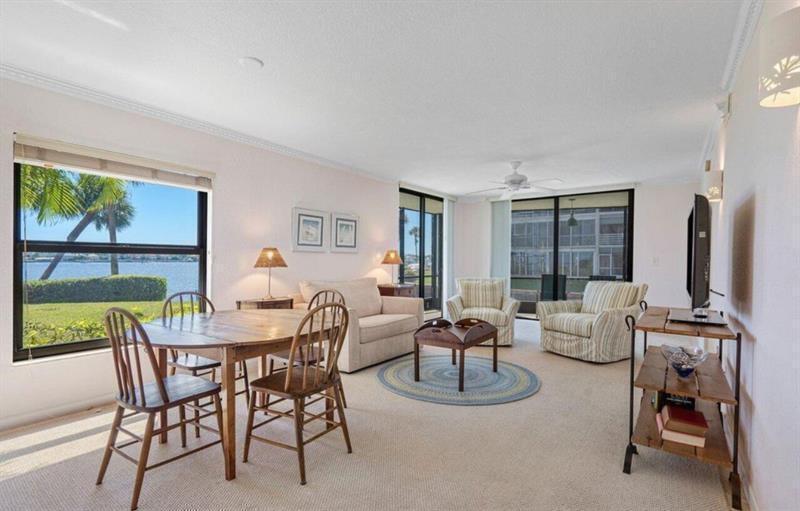 896 N Federal #132, Lantana FL 33462