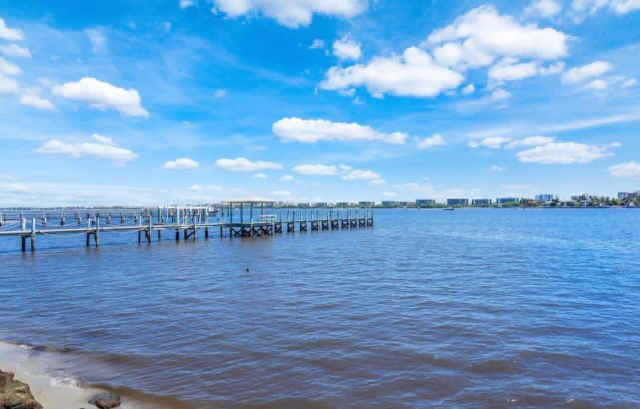 896 N Federal #132, Lantana FL 33462