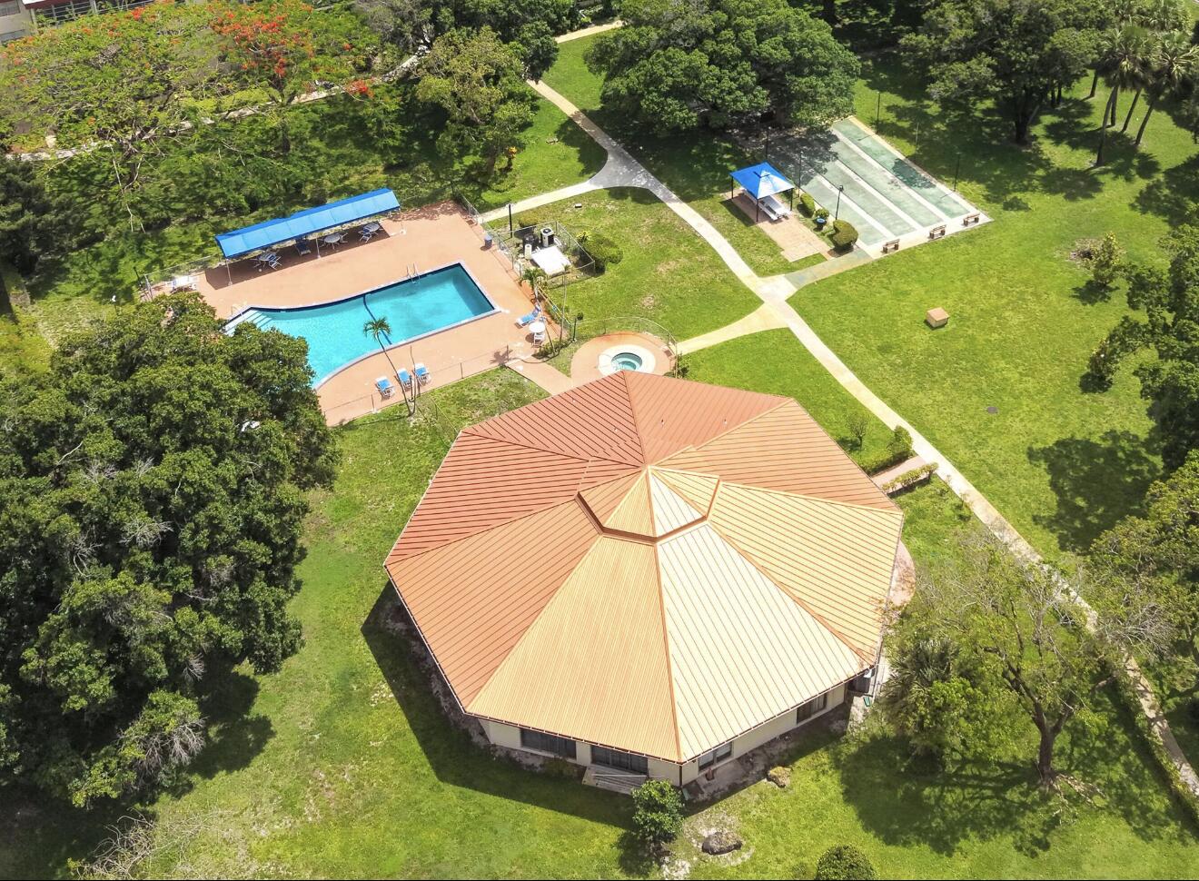 3070 NW 48th #405, Lauderdale Lakes FL 33313