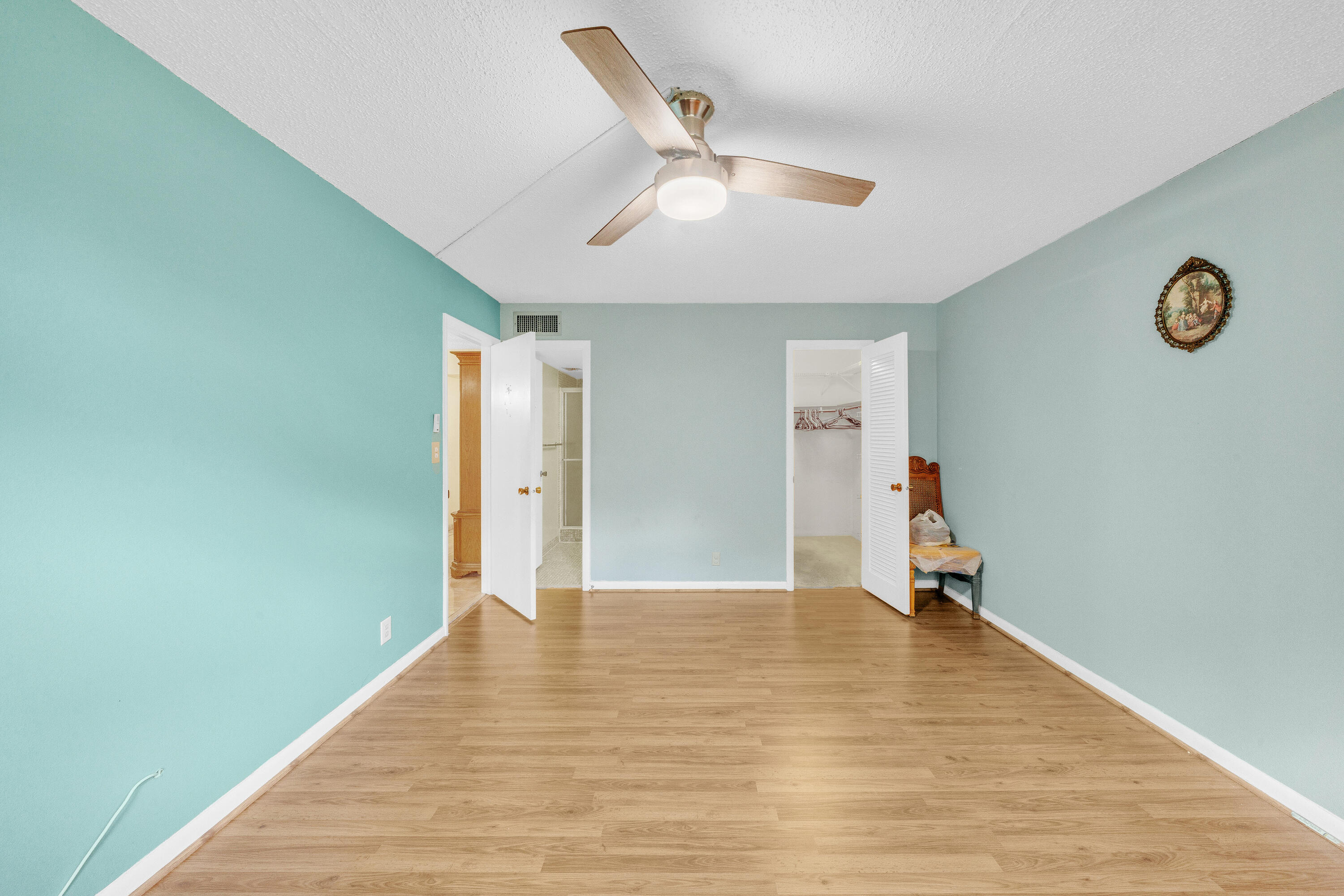 3070 NW 48th #405, Lauderdale Lakes FL 33313