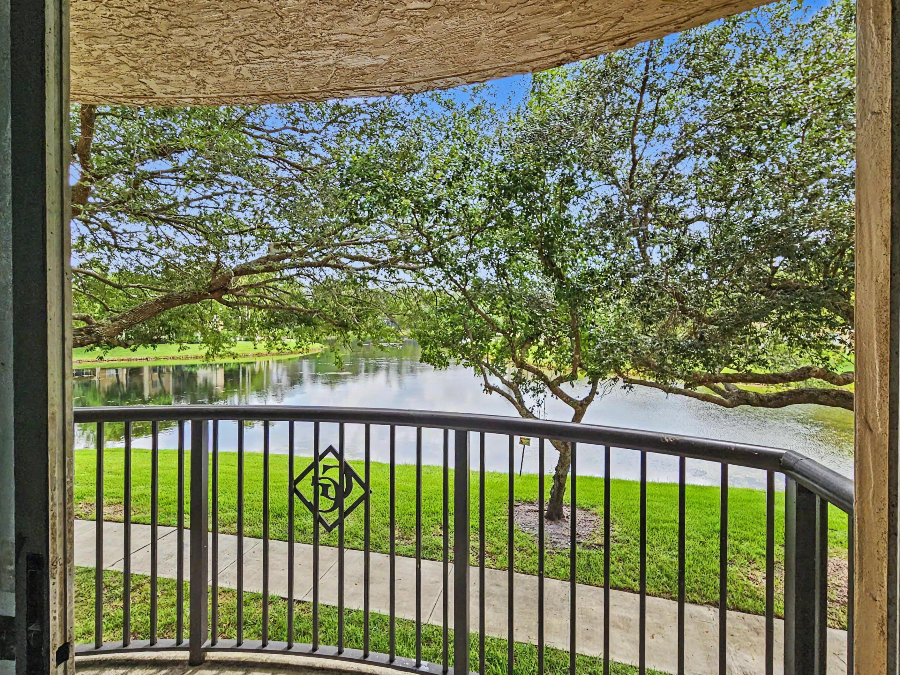 500 Crestwood #504, Royal Palm Beach FL 33411