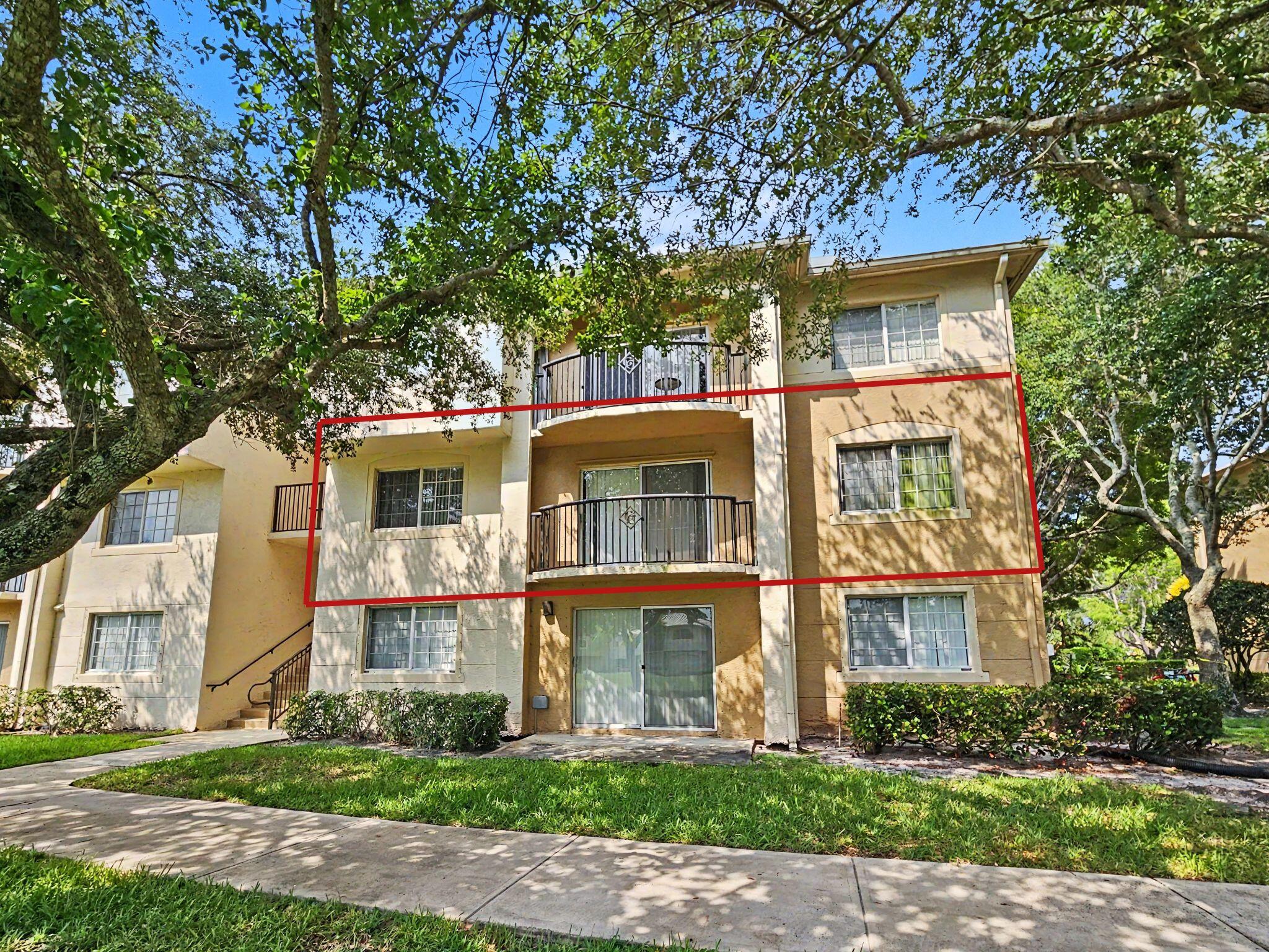 500 Crestwood #504, Royal Palm Beach FL 33411