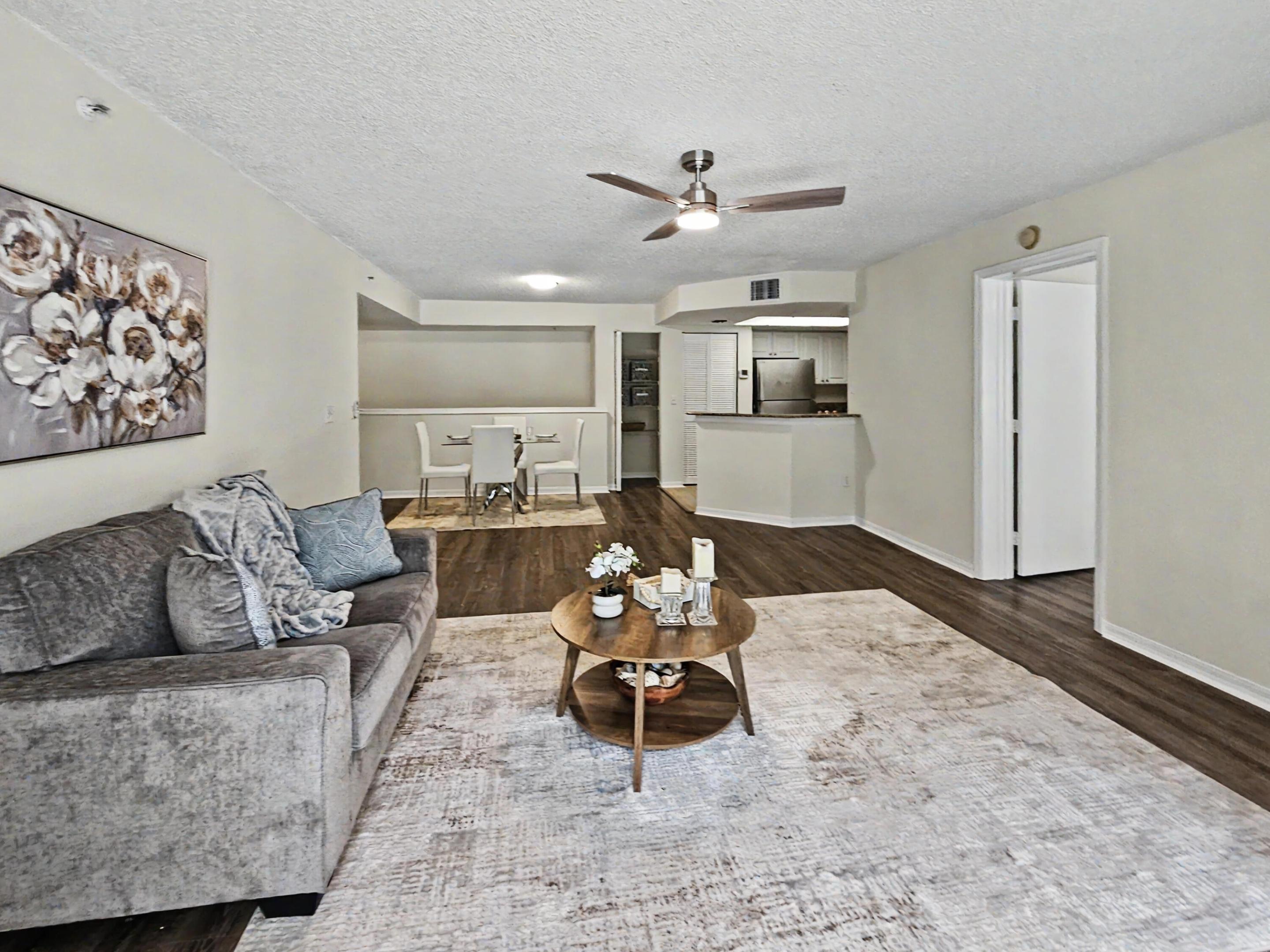 500 Crestwood #504, Royal Palm Beach FL 33411