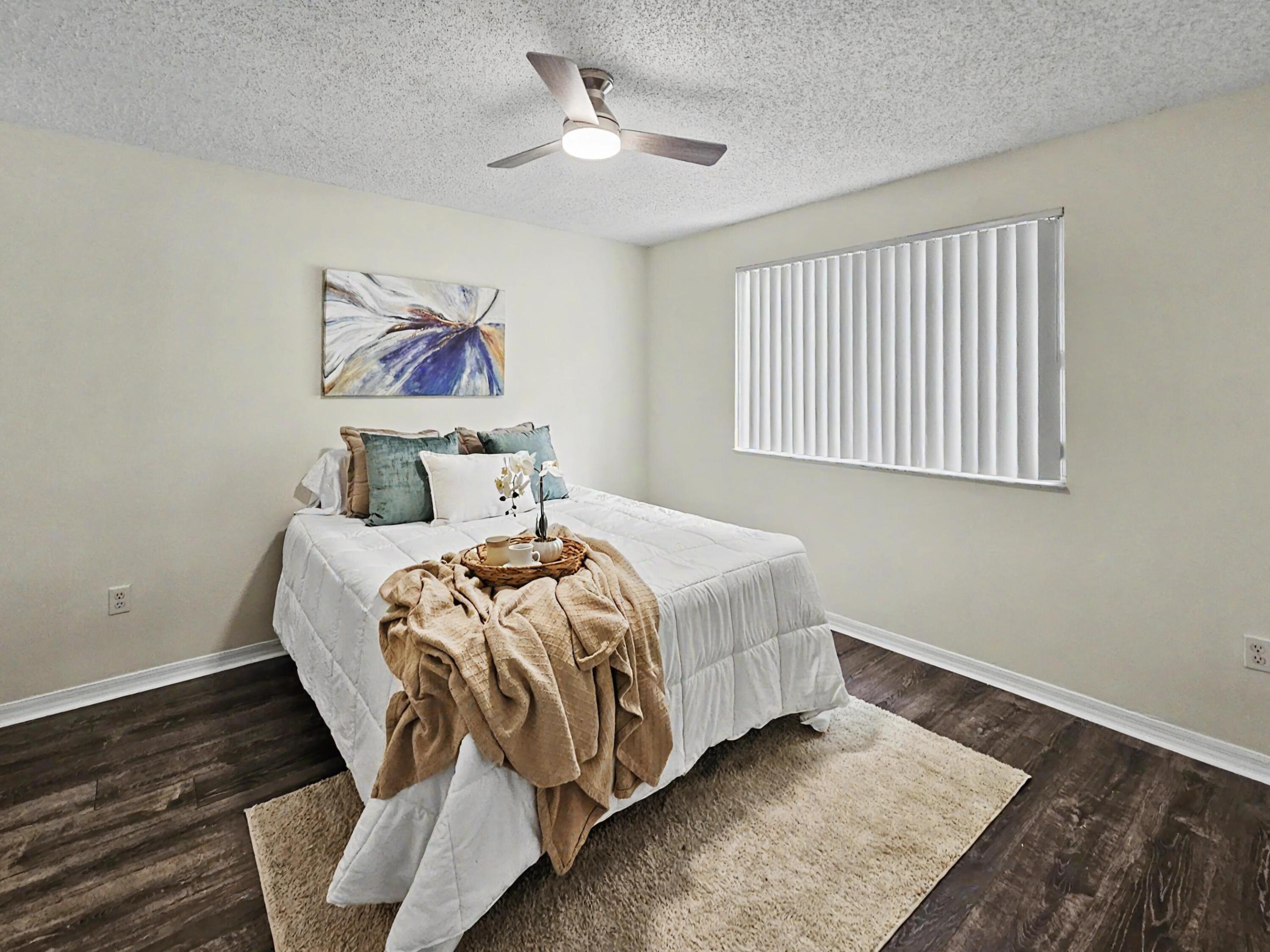500 Crestwood #504, Royal Palm Beach FL 33411