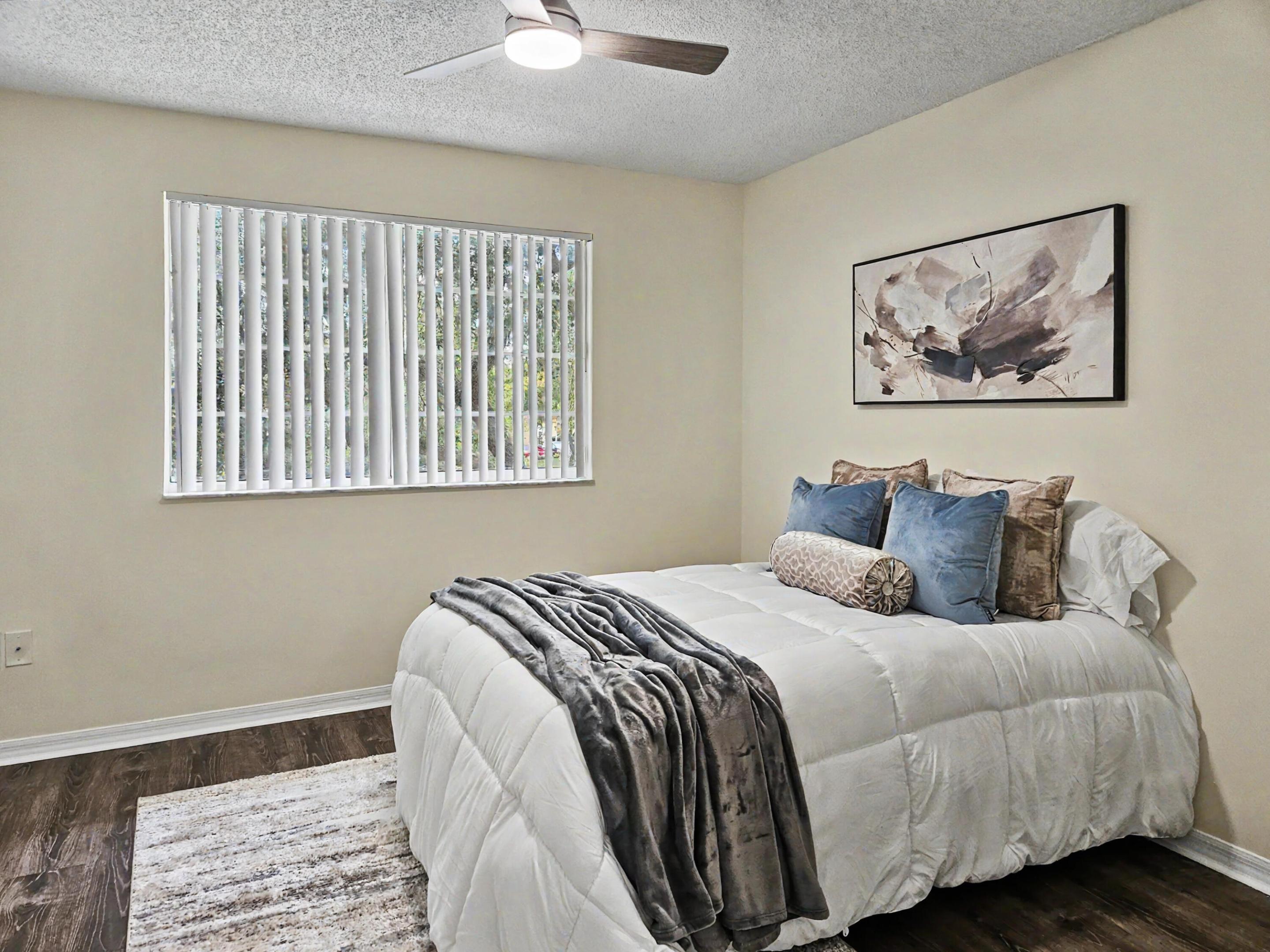 500 Crestwood #504, Royal Palm Beach FL 33411