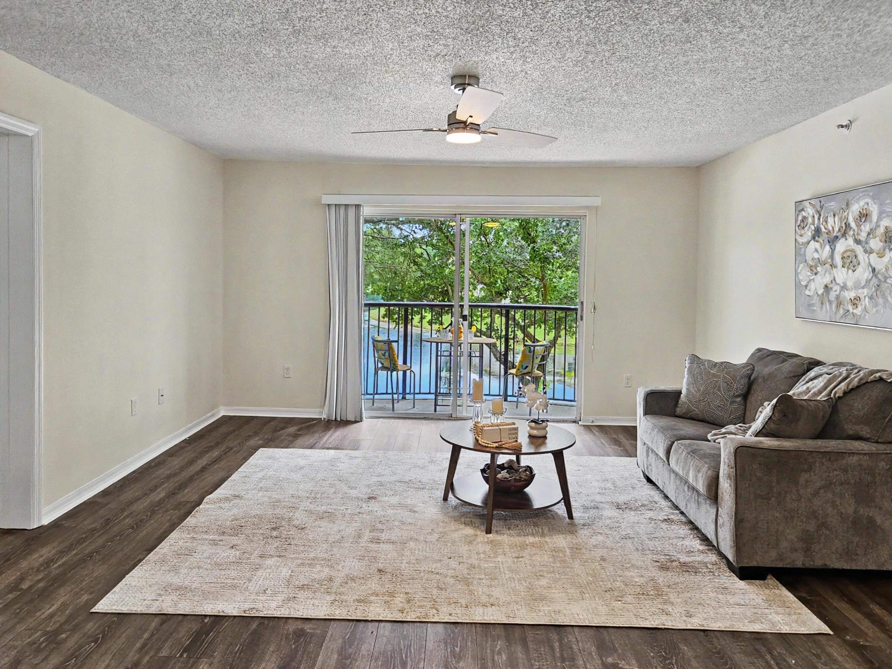 500 Crestwood #504, Royal Palm Beach FL 33411