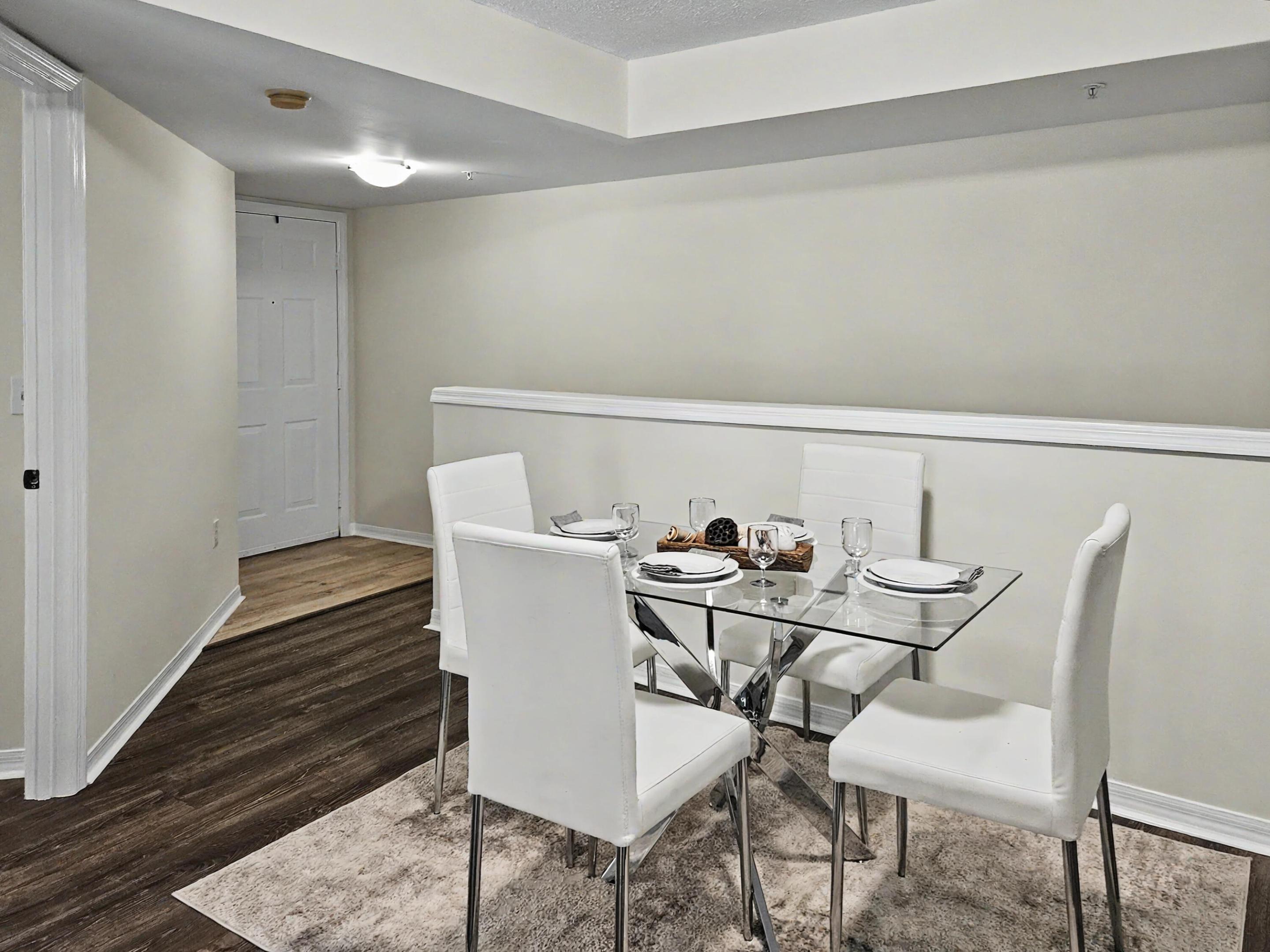 500 Crestwood #504, Royal Palm Beach FL 33411