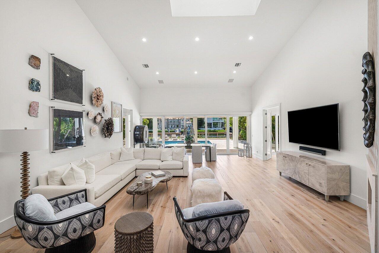 215 Island, Jupiter FL 33477