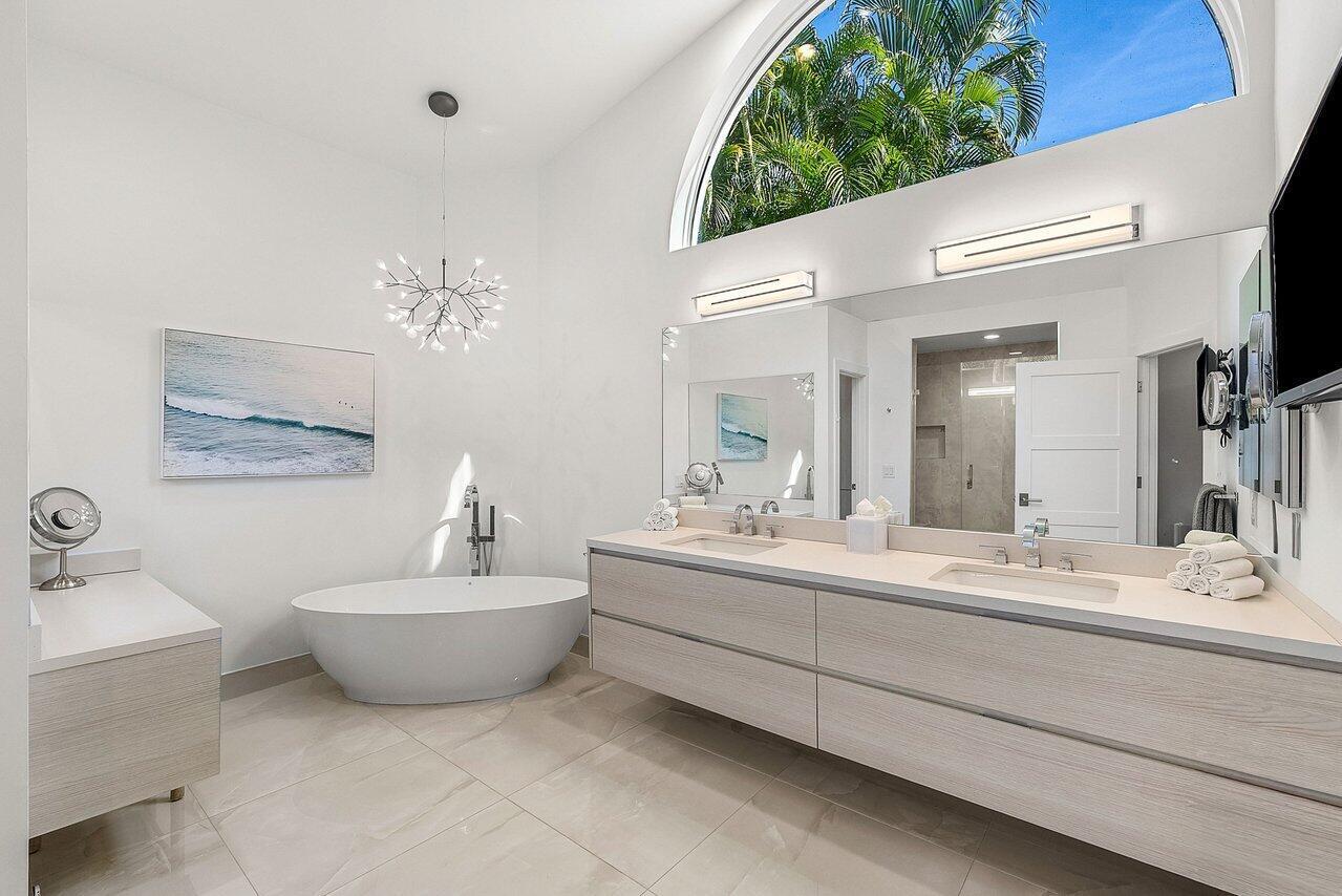 215 Island, Jupiter FL 33477