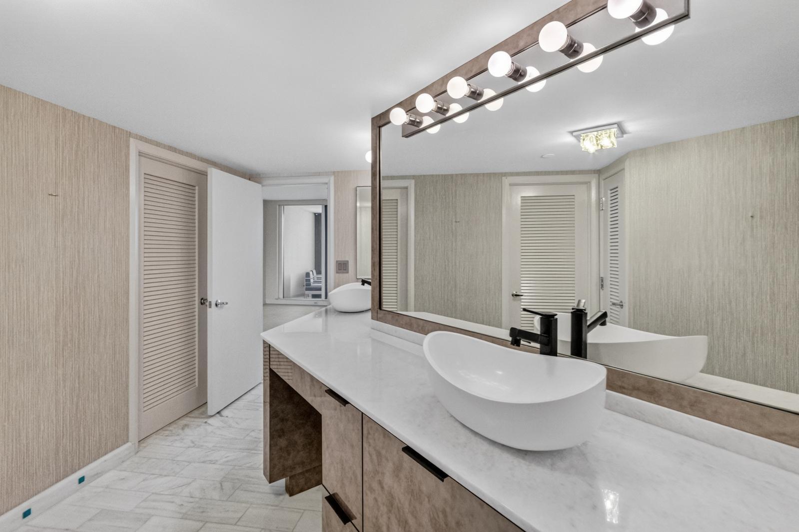100 Lakeshore #1755, North Palm Beach FL 33408