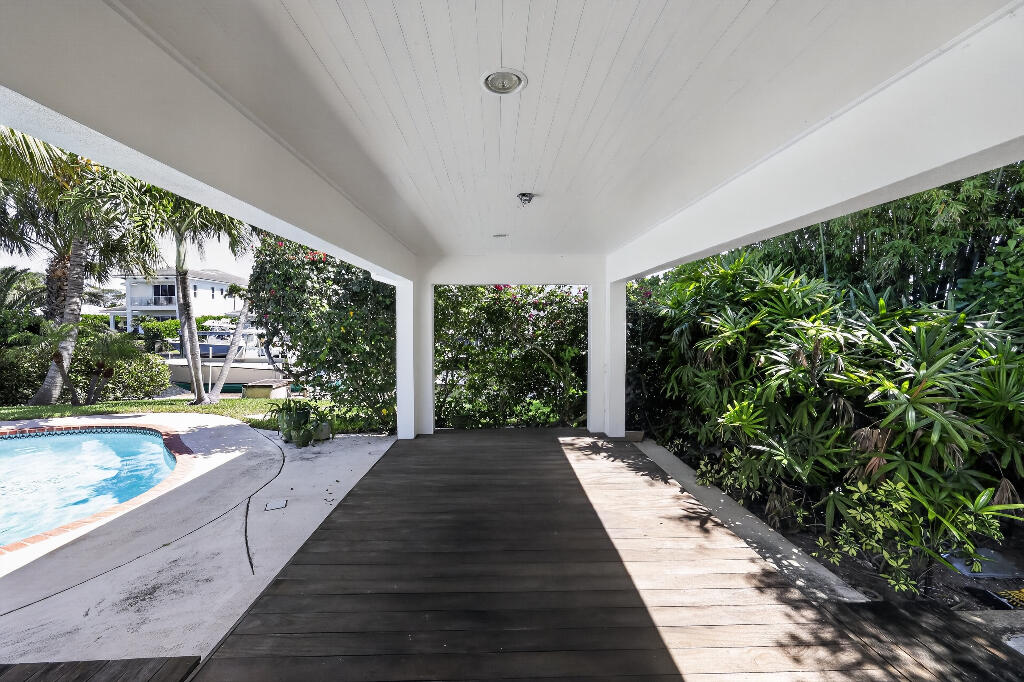 636 Kingfish, North Palm Beach FL 33408