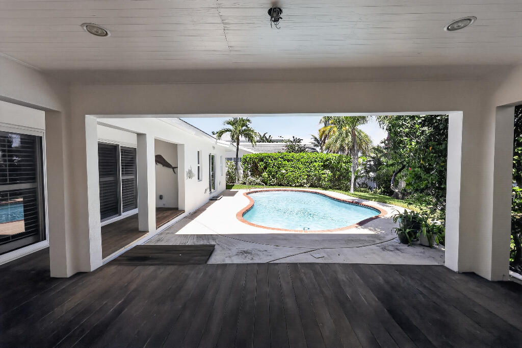 636 Kingfish, North Palm Beach FL 33408