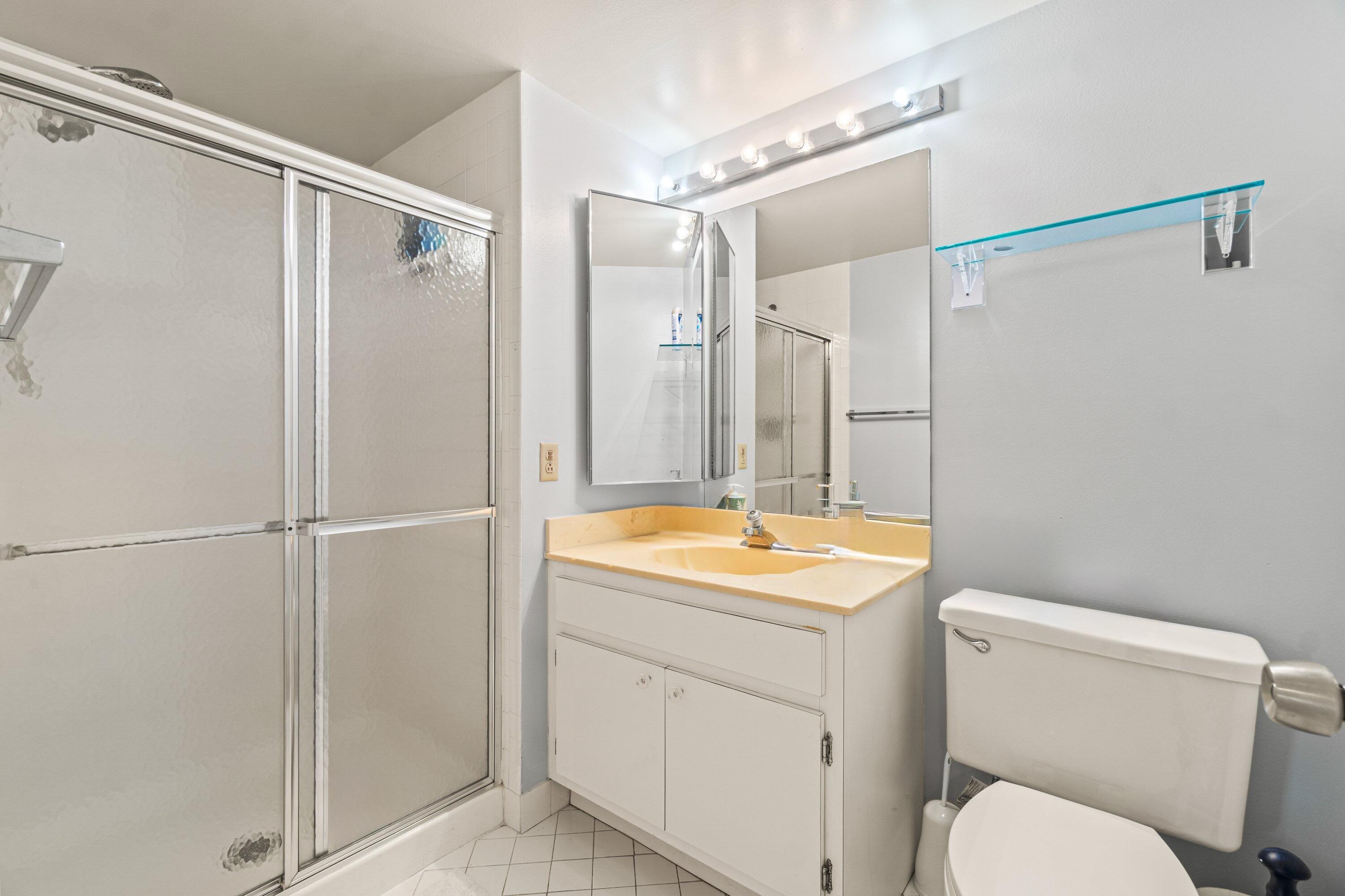 46 Stratford #D, Boynton Beach FL 33436