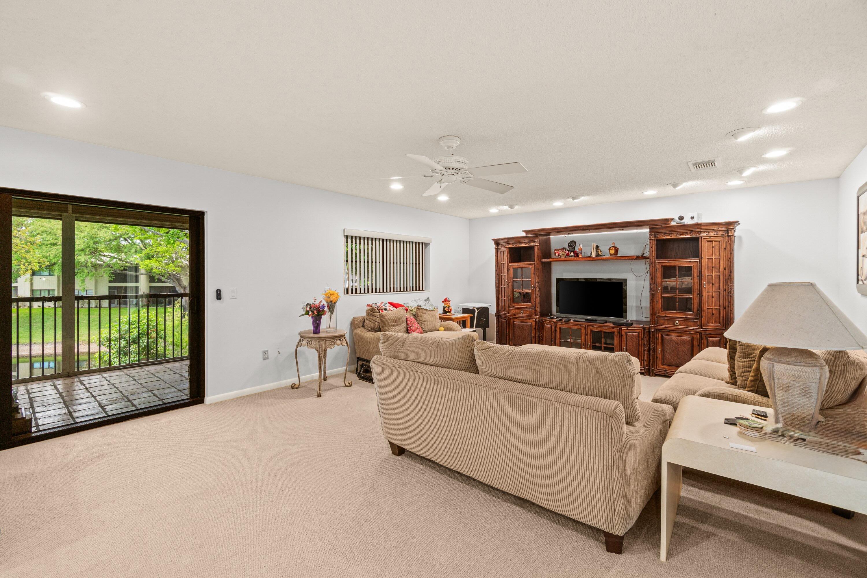 46 Stratford #D, Boynton Beach FL 33436