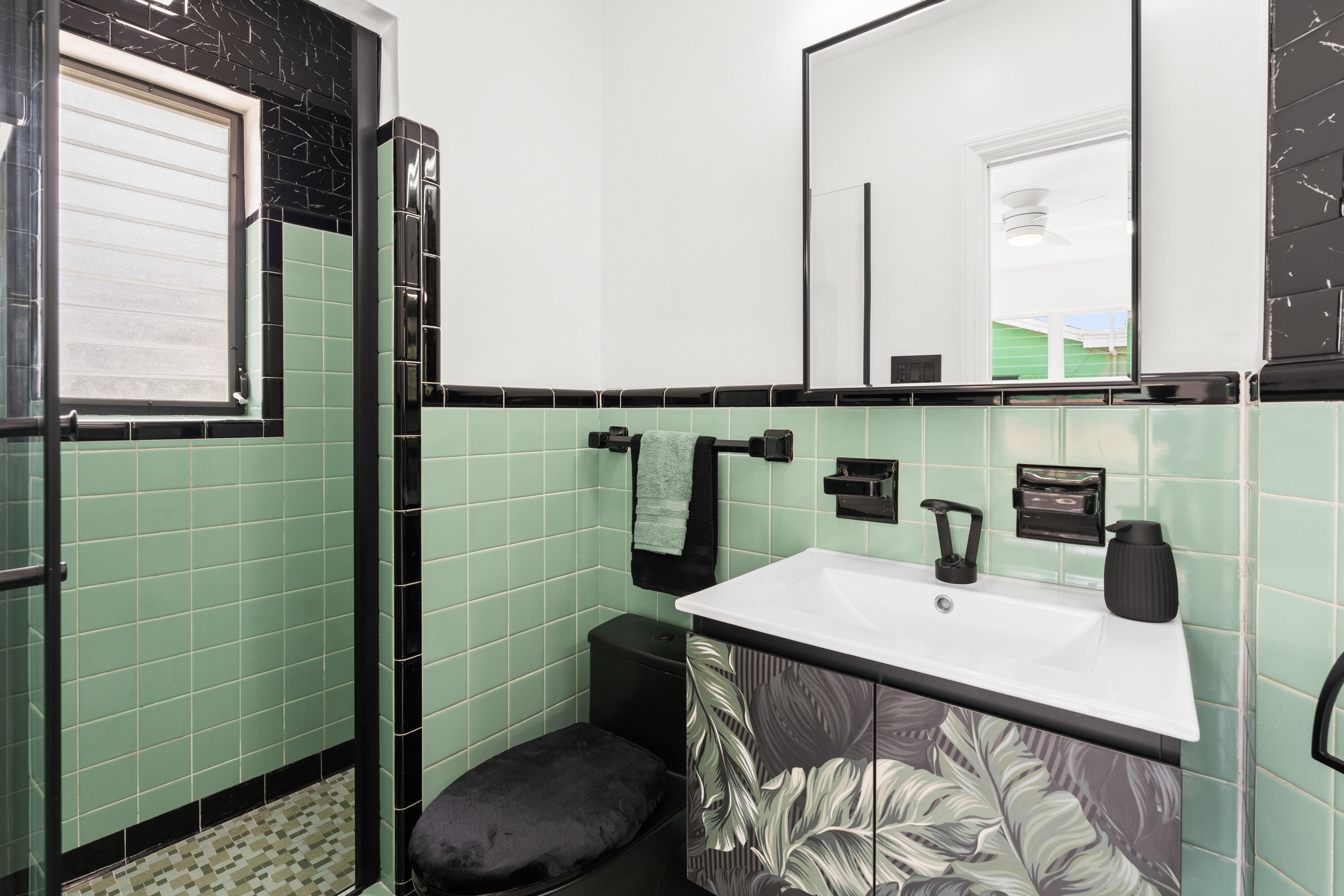 1428 N M, Lake Worth FL 33460