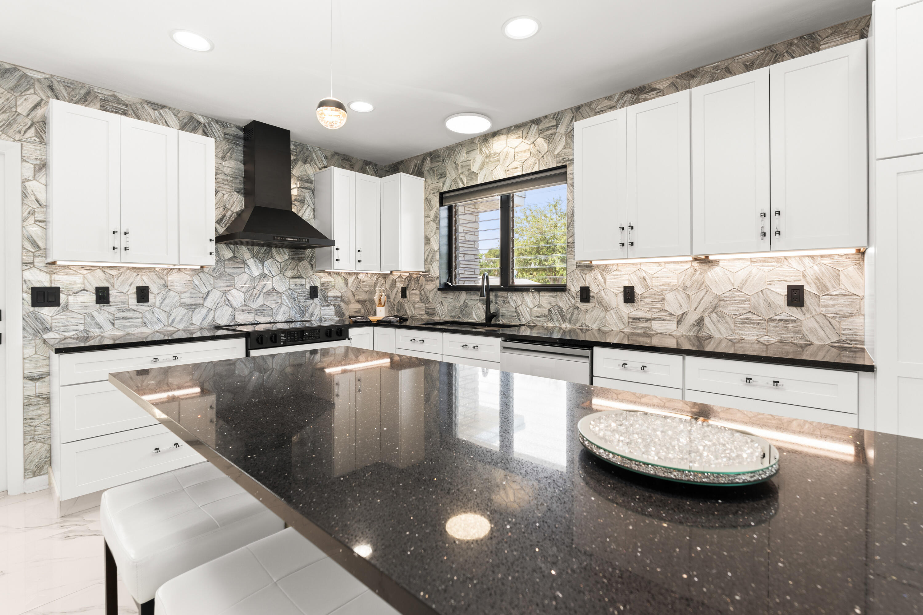 1428 N M, Lake Worth FL 33460