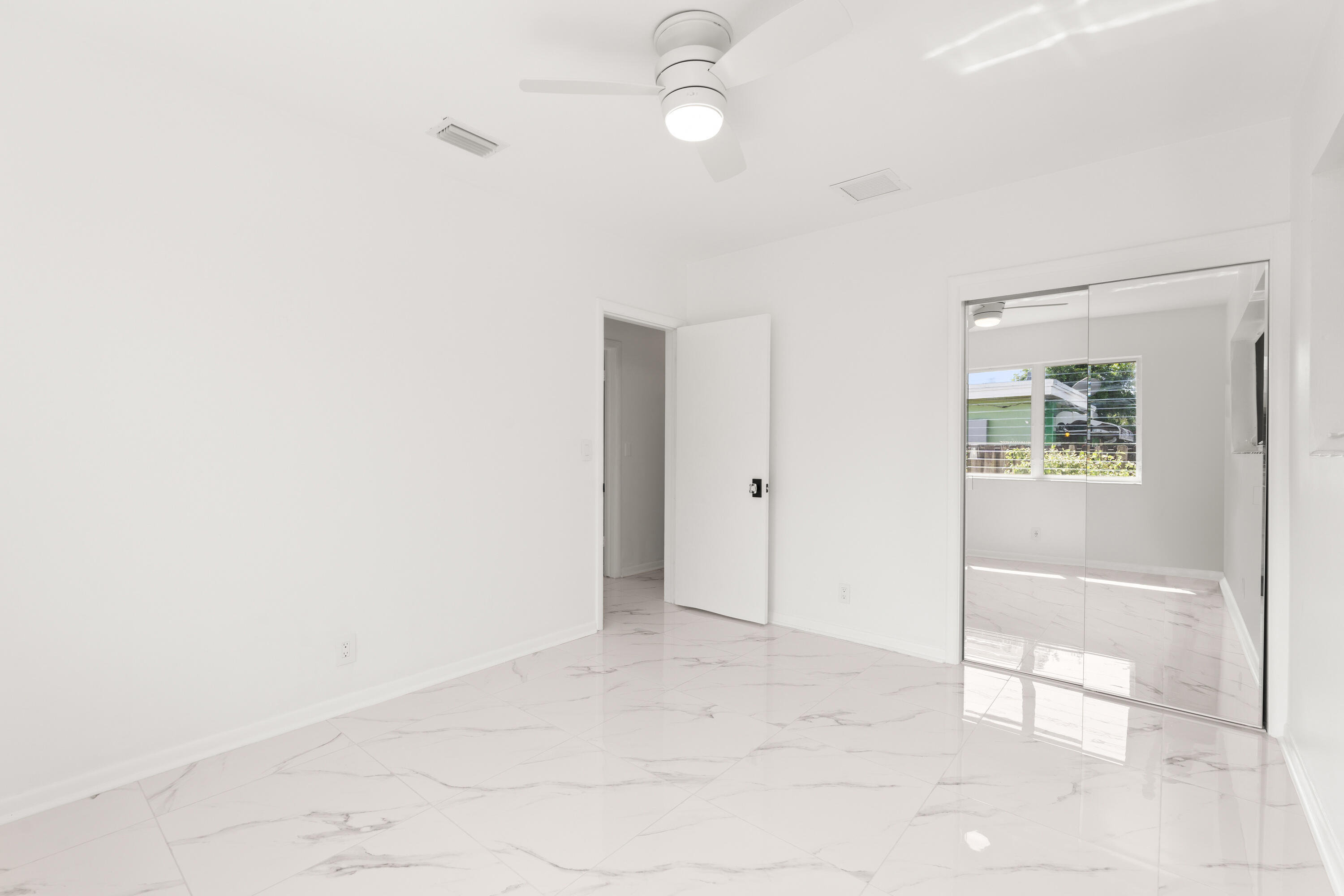1428 N M, Lake Worth FL 33460