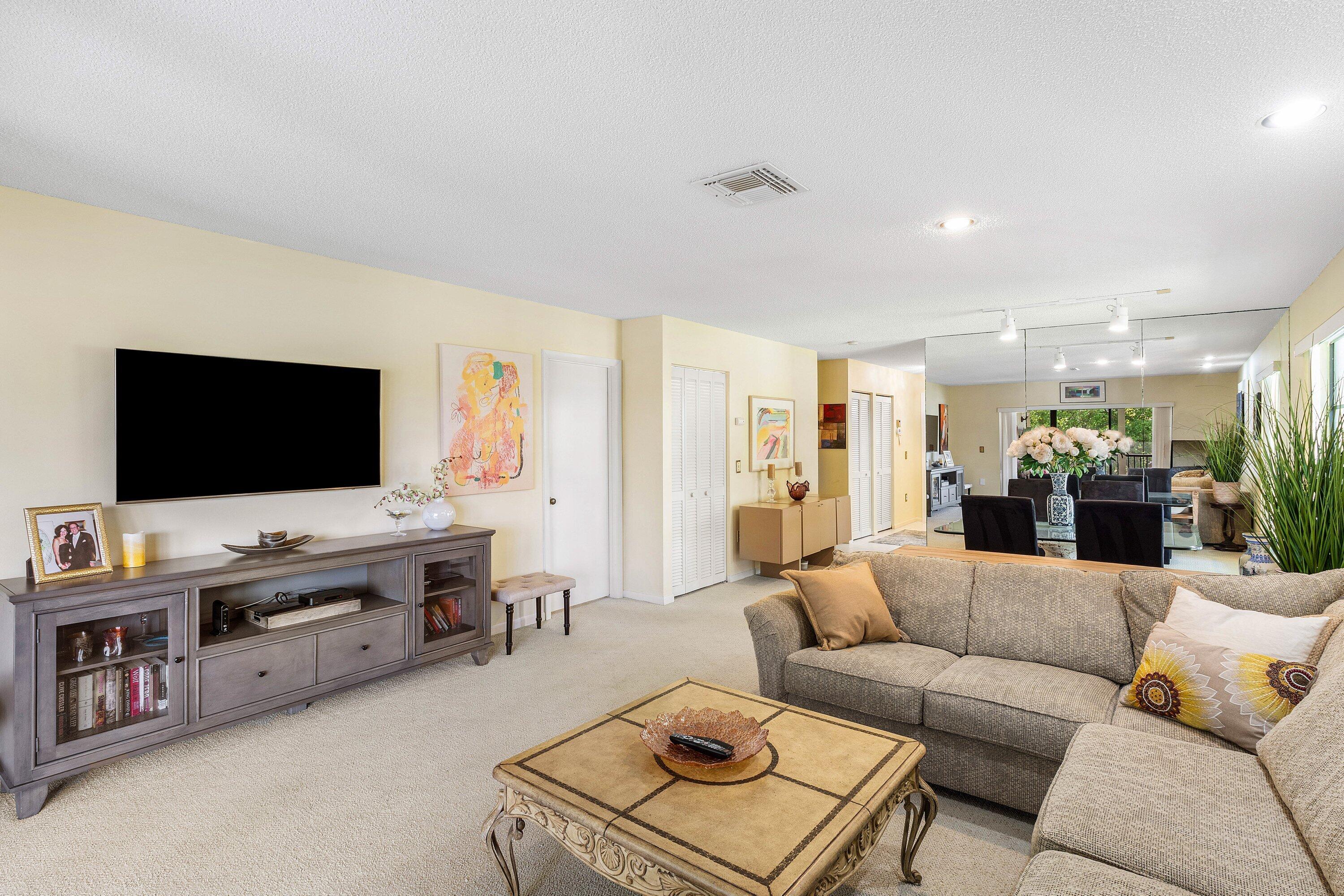 29 Stratford #B, Boynton Beach FL 33436