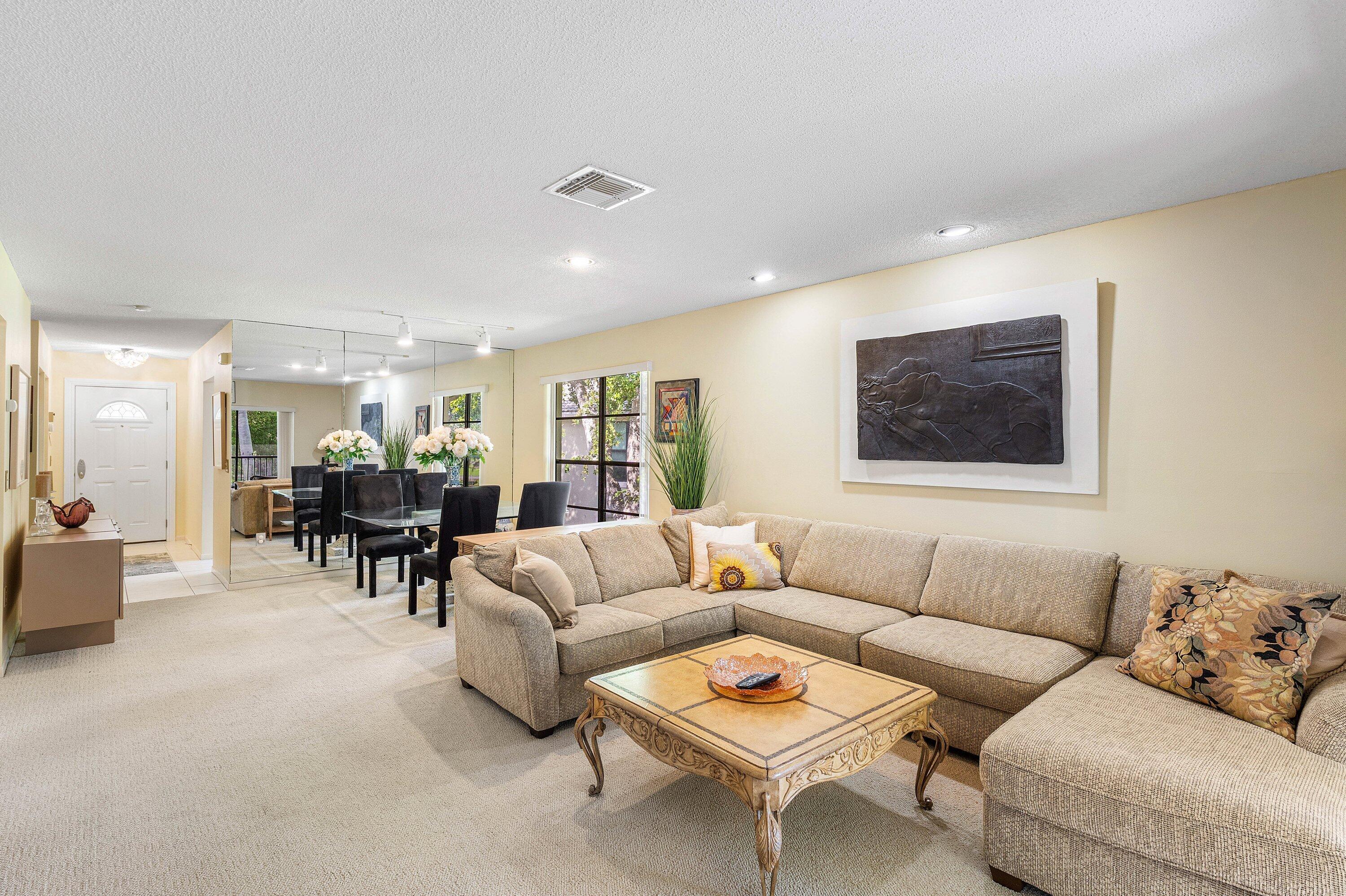 29 Stratford #B, Boynton Beach FL 33436