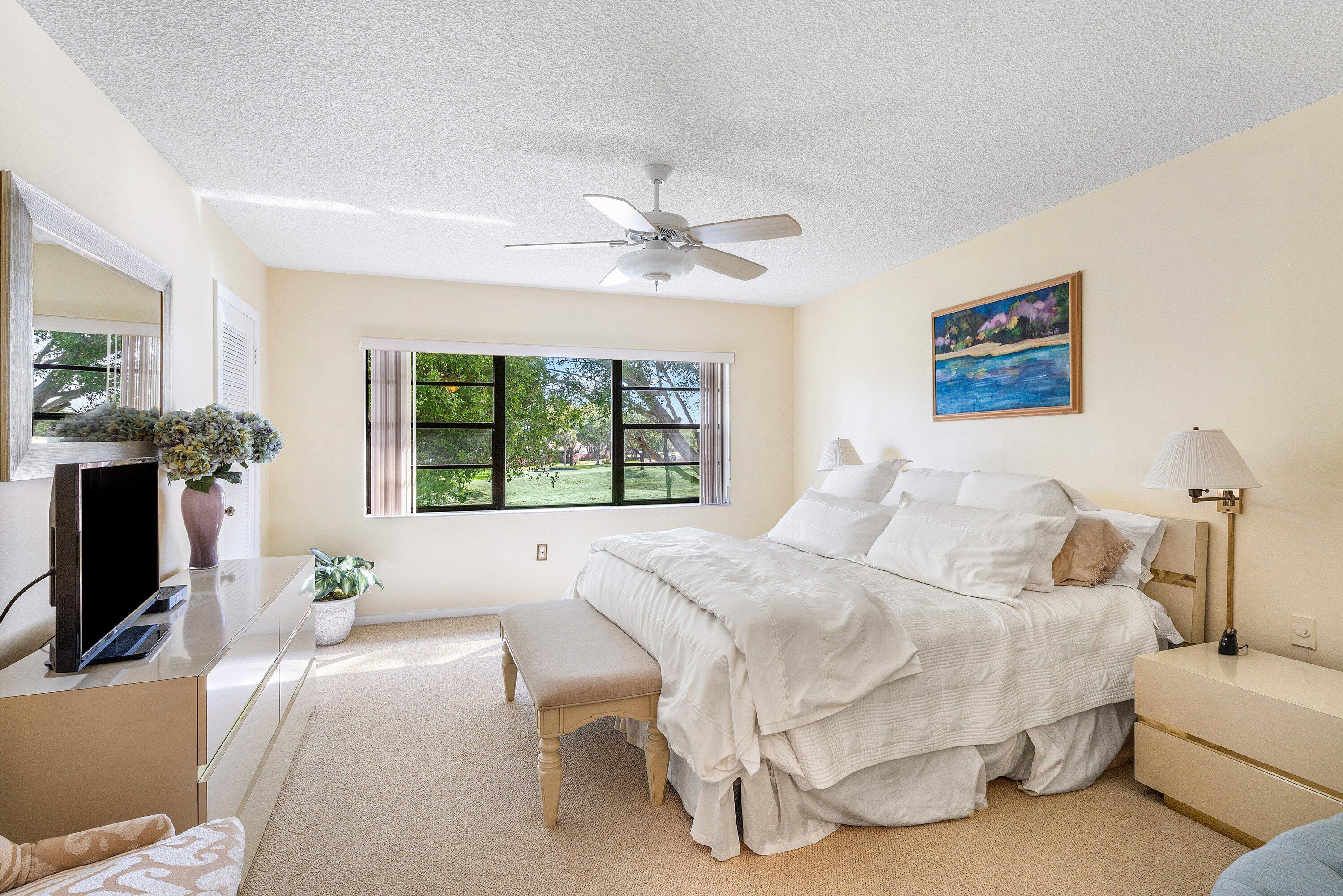 29 Stratford #B, Boynton Beach FL 33436