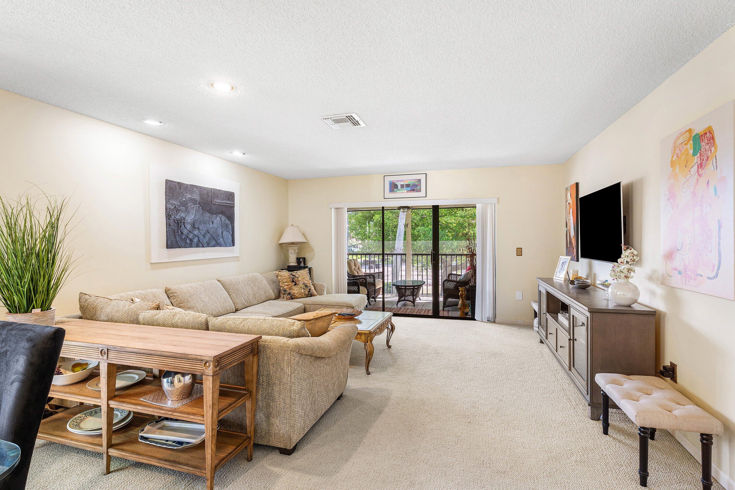 29 Stratford #B, Boynton Beach FL 33436