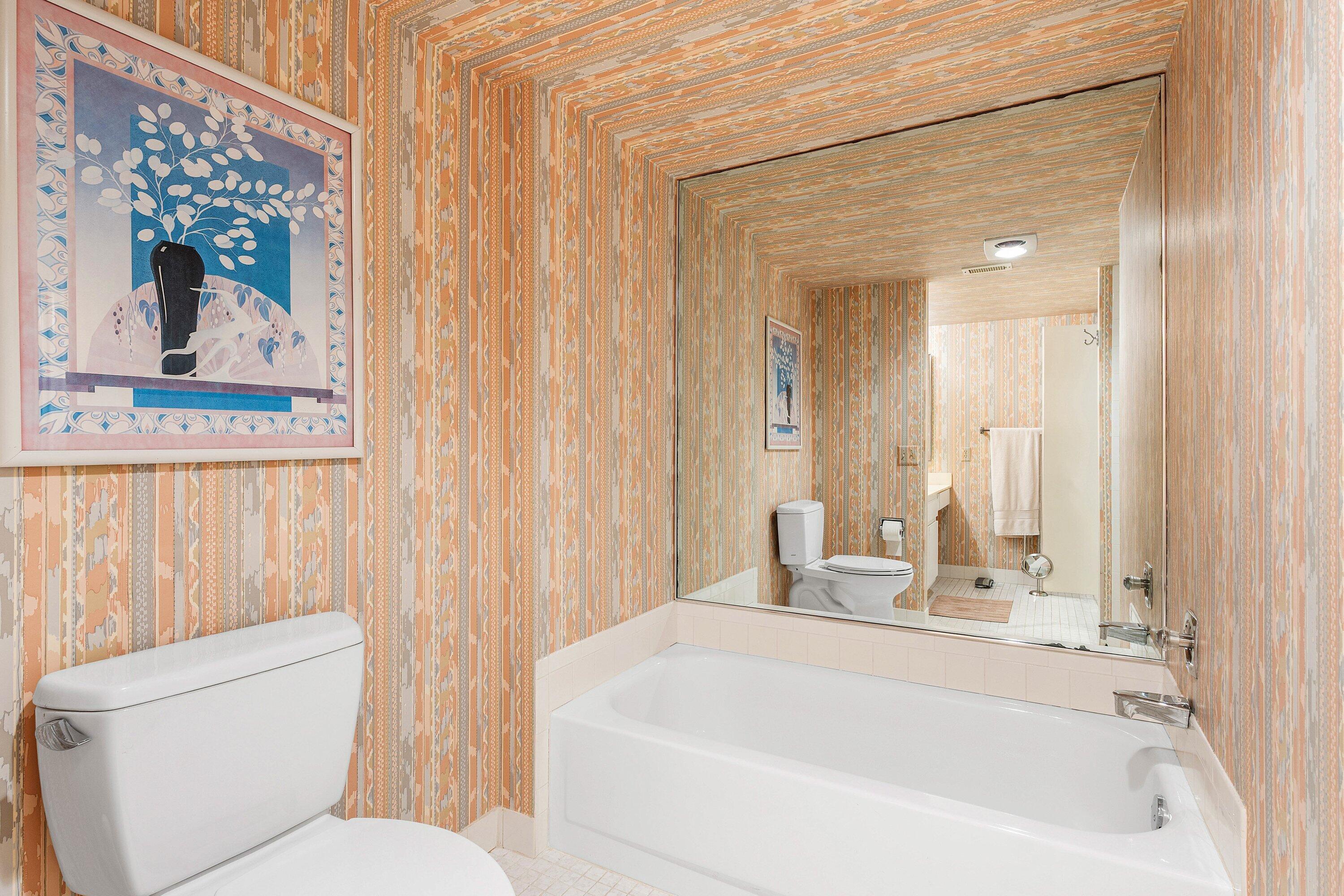 29 Stratford #B, Boynton Beach FL 33436