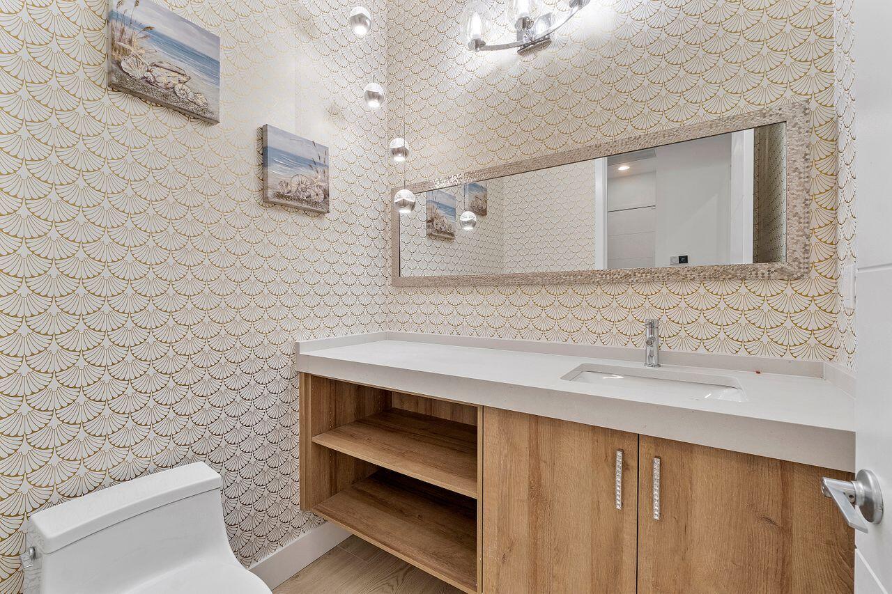 17057 Watersprite Lakes, Boca Raton FL 33496