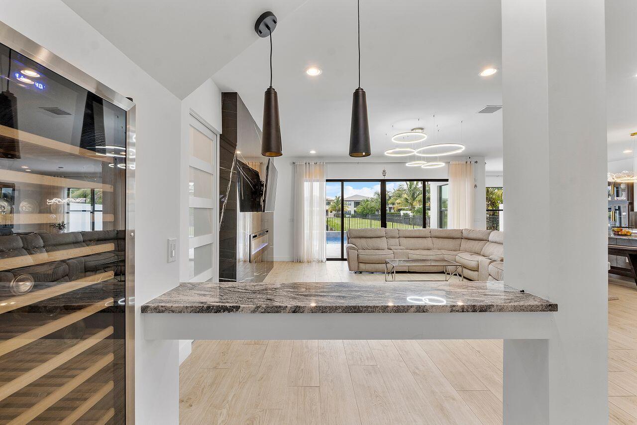 17057 Watersprite Lakes, Boca Raton FL 33496