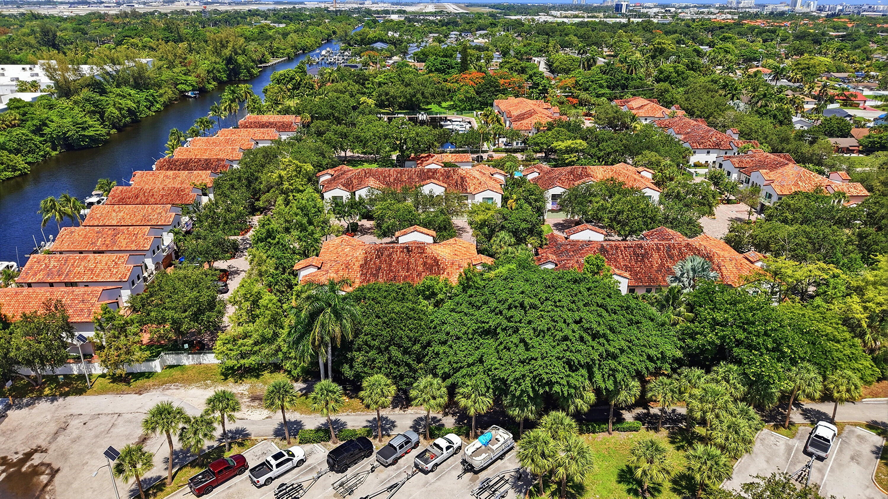 4419 Hidden Harbour #4419, Dania Beach FL 33312
