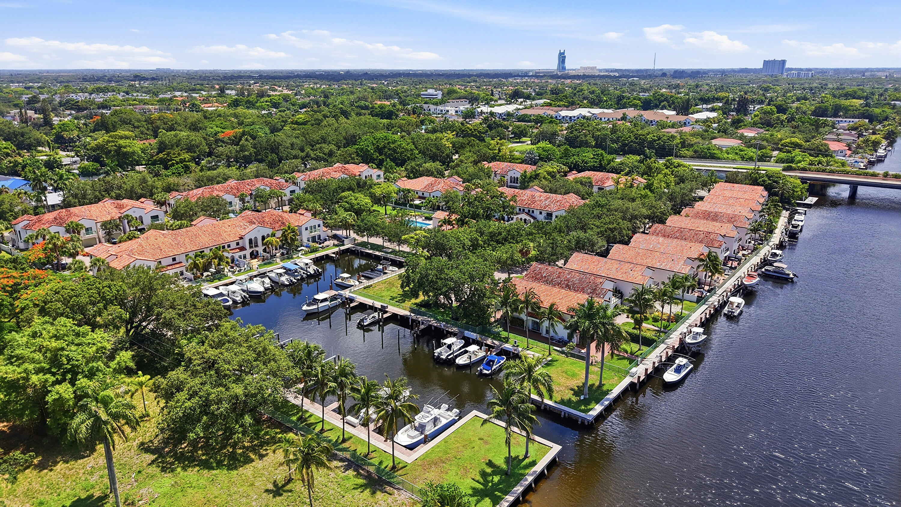 4419 Hidden Harbour #4419, Dania Beach FL 33312