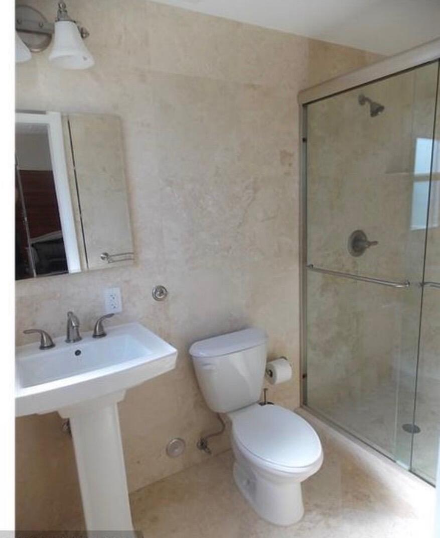 2901 33rd #1c, Fort Lauderdale FL 33308