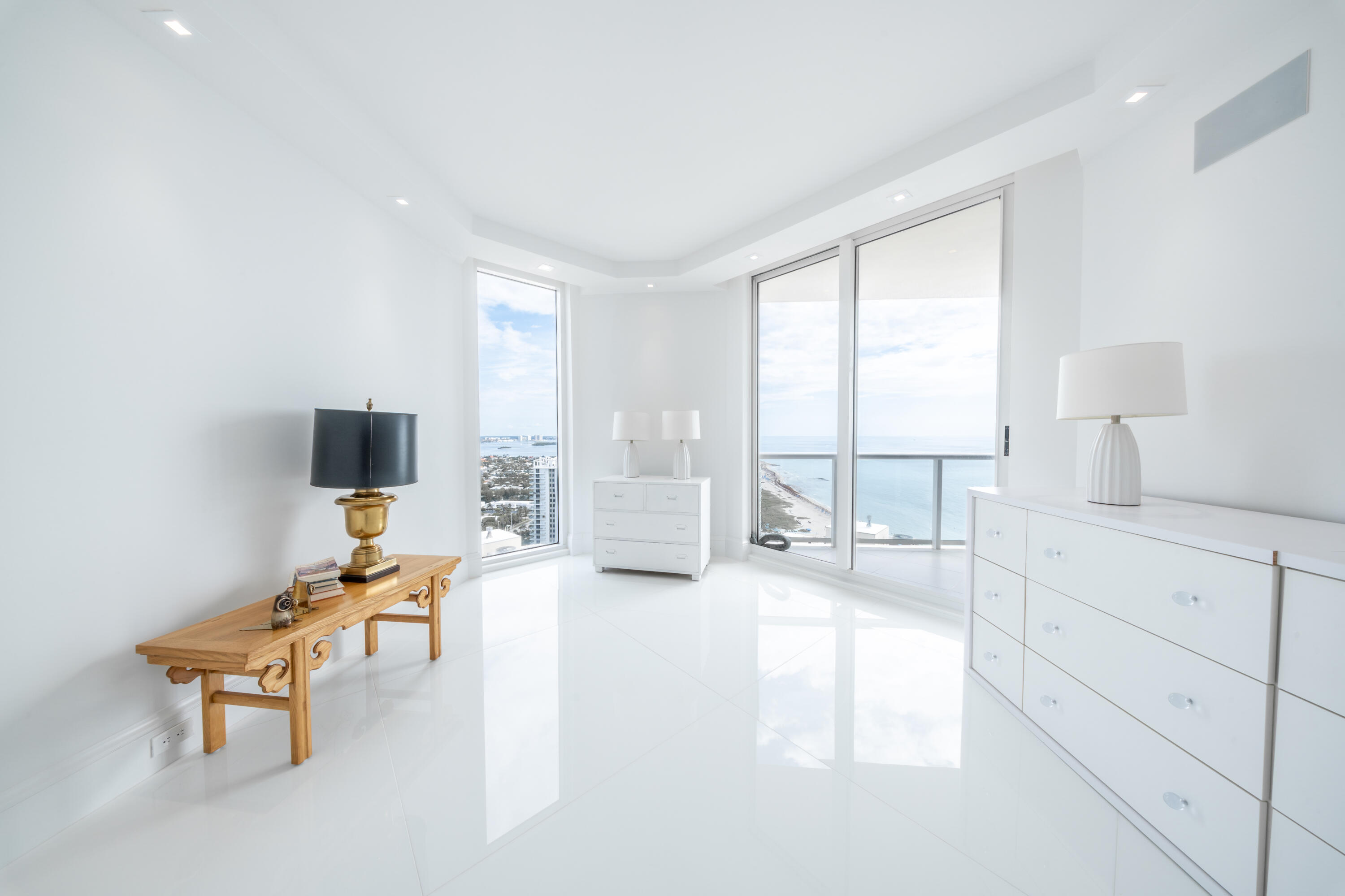 2700 N Ocean #2501a, Riviera Beach FL 33404