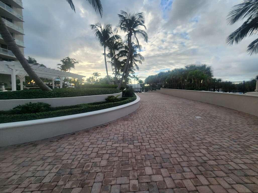 2700 N Ocean #2501a, Riviera Beach FL 33404