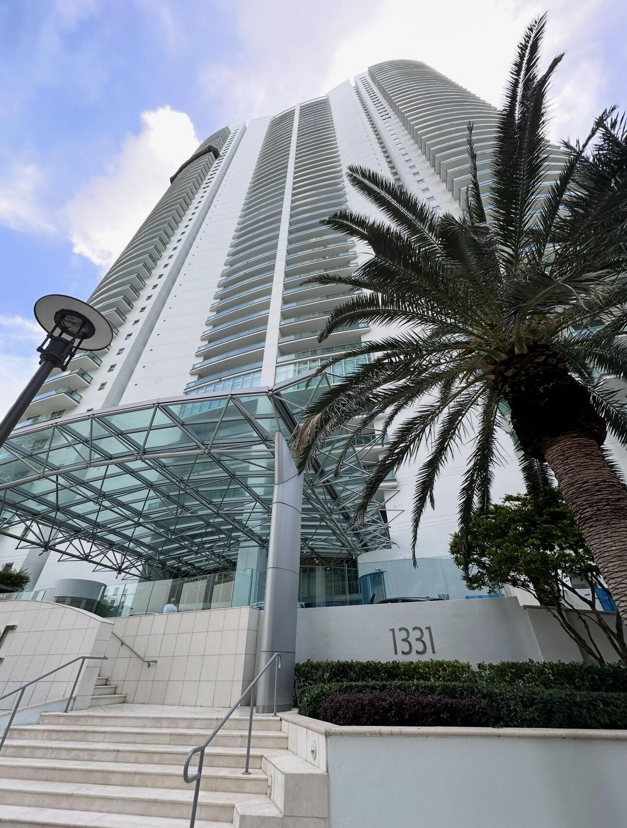 1331 Brickell Bay #4407, Miami FL 33131
