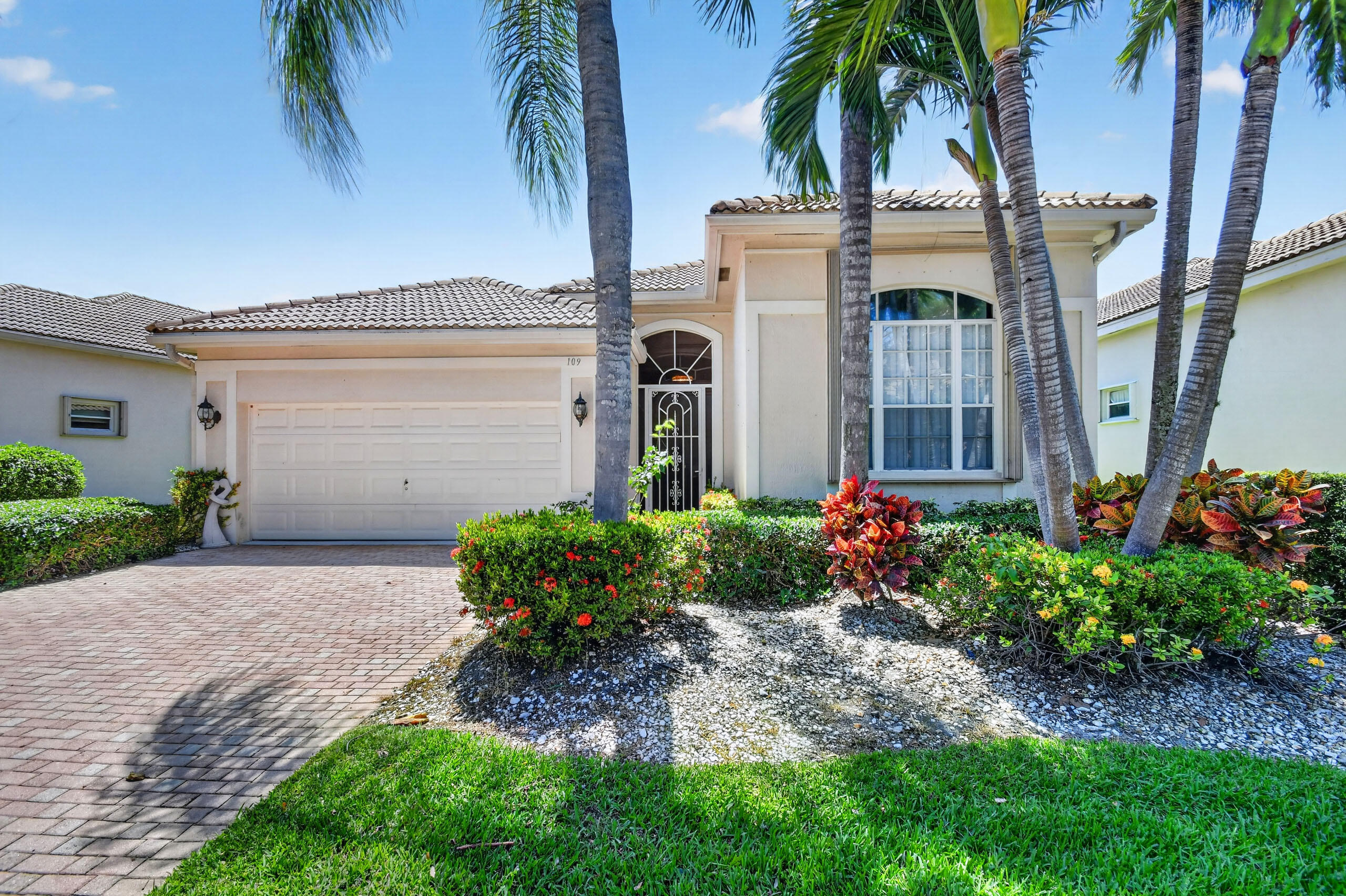 109 Palm, Atlantis FL 33462