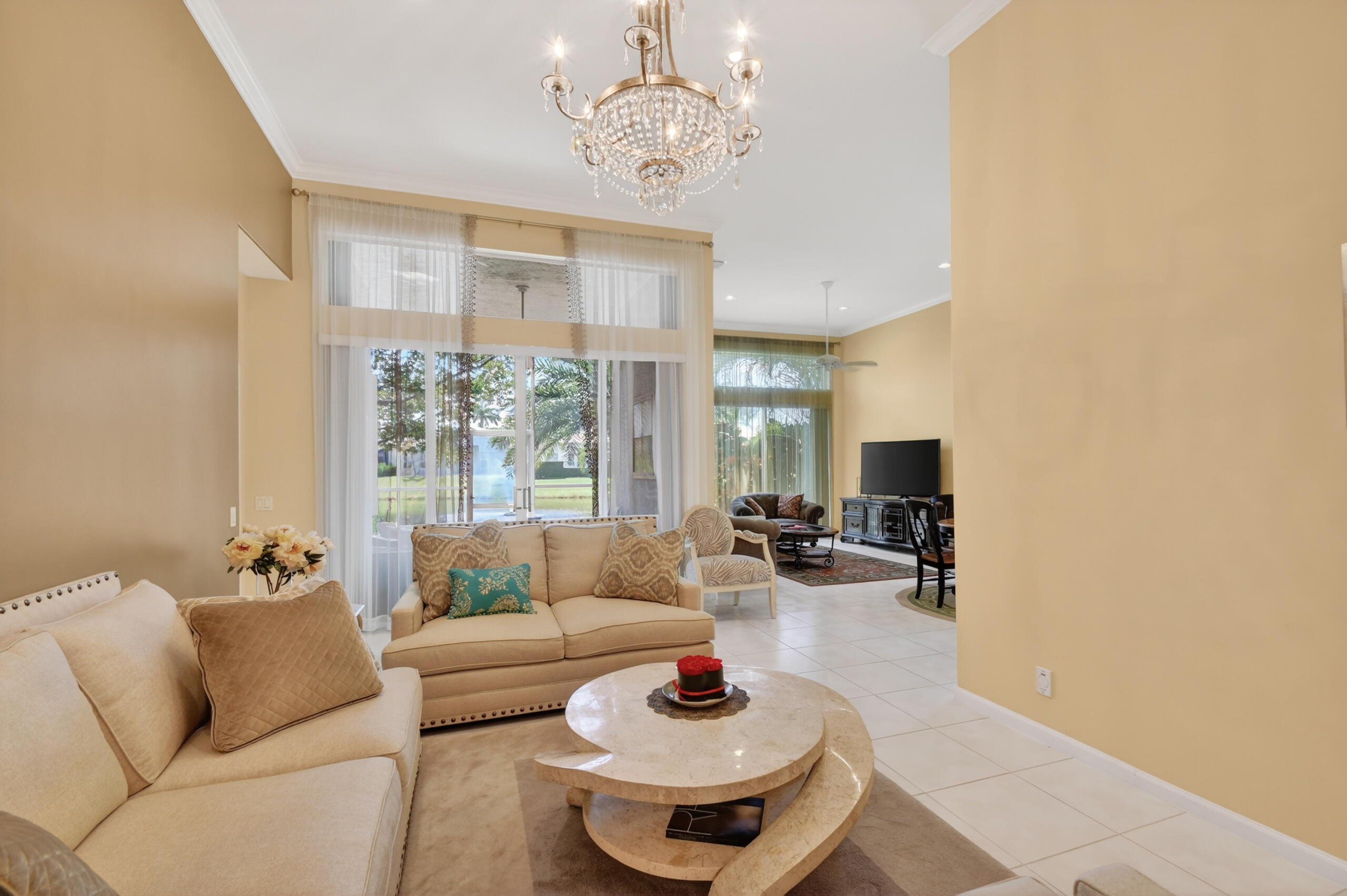 109 Palm, Atlantis FL 33462