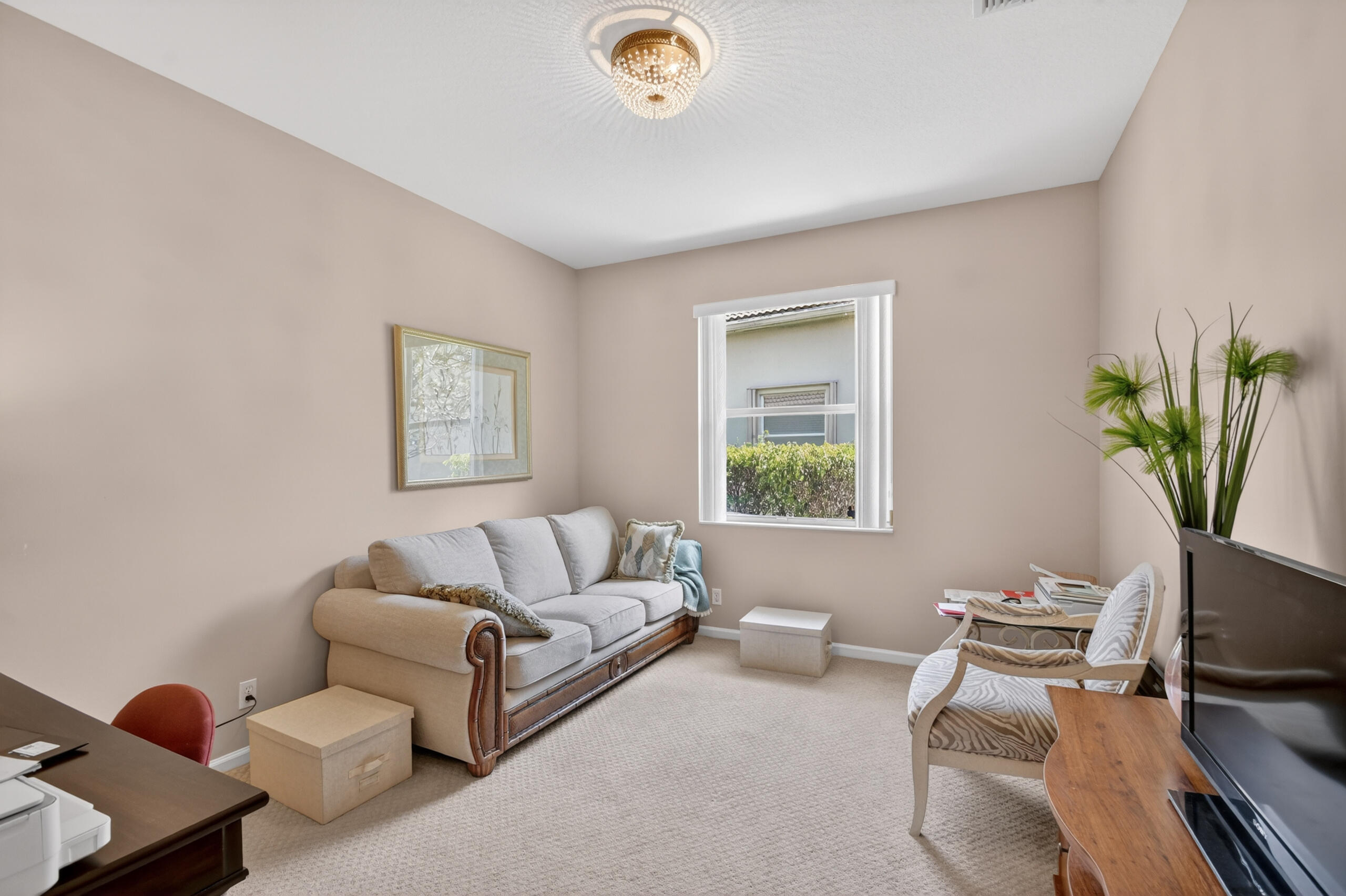 109 Palm, Atlantis FL 33462