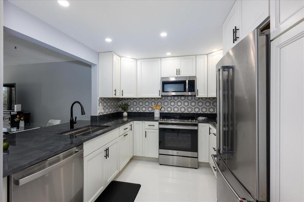 900 River Reach #425, Fort Lauderdale FL 33315