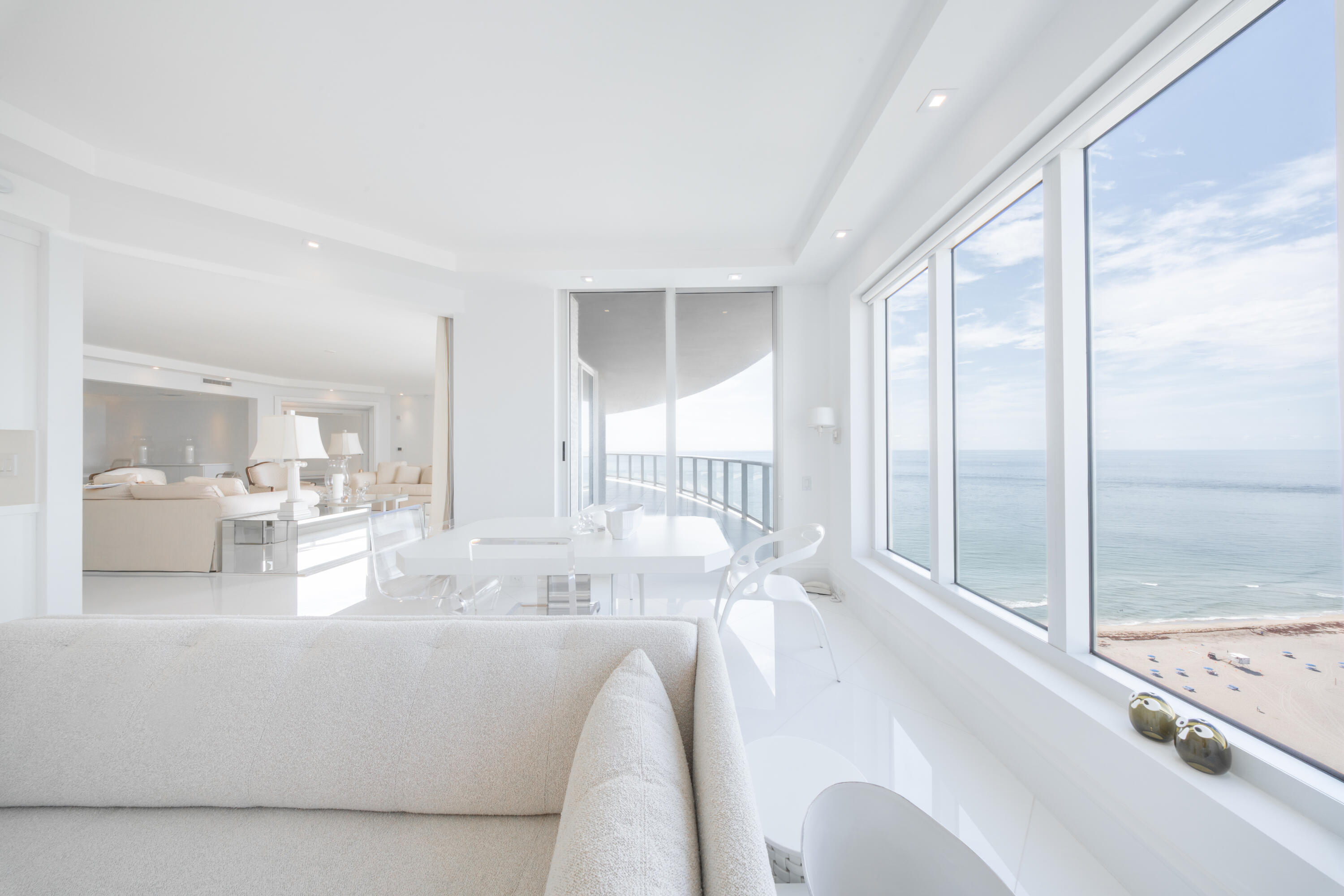 2700 N Ocean #2503a, Riviera Beach FL 33404