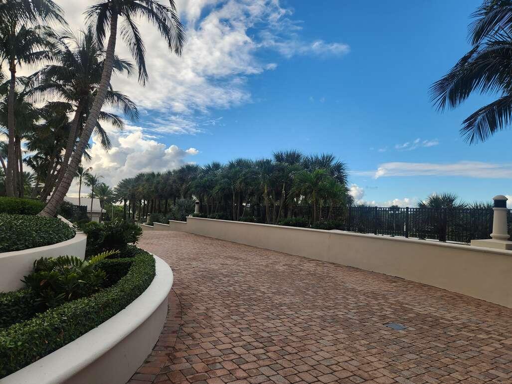 2700 N Ocean #2503a, Riviera Beach FL 33404