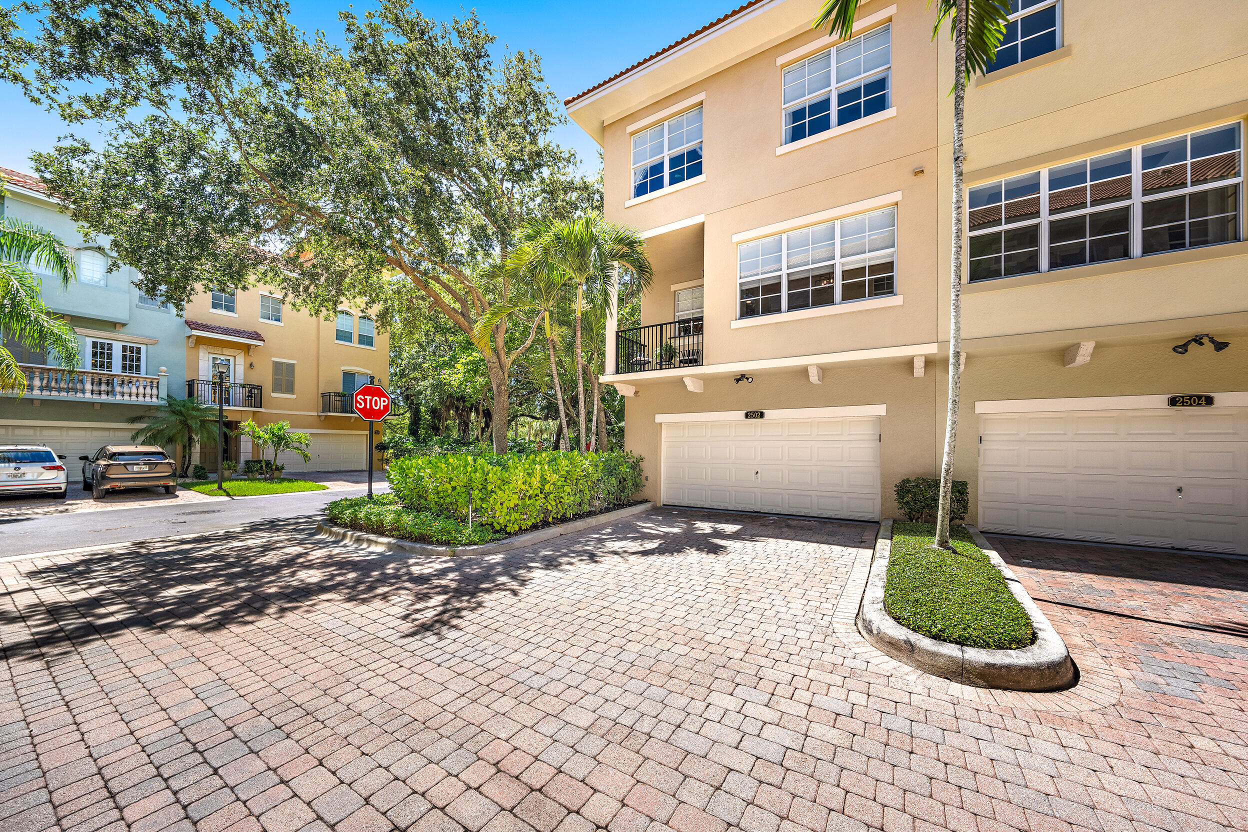 2502 Gardens, Palm Beach Gardens FL 33410