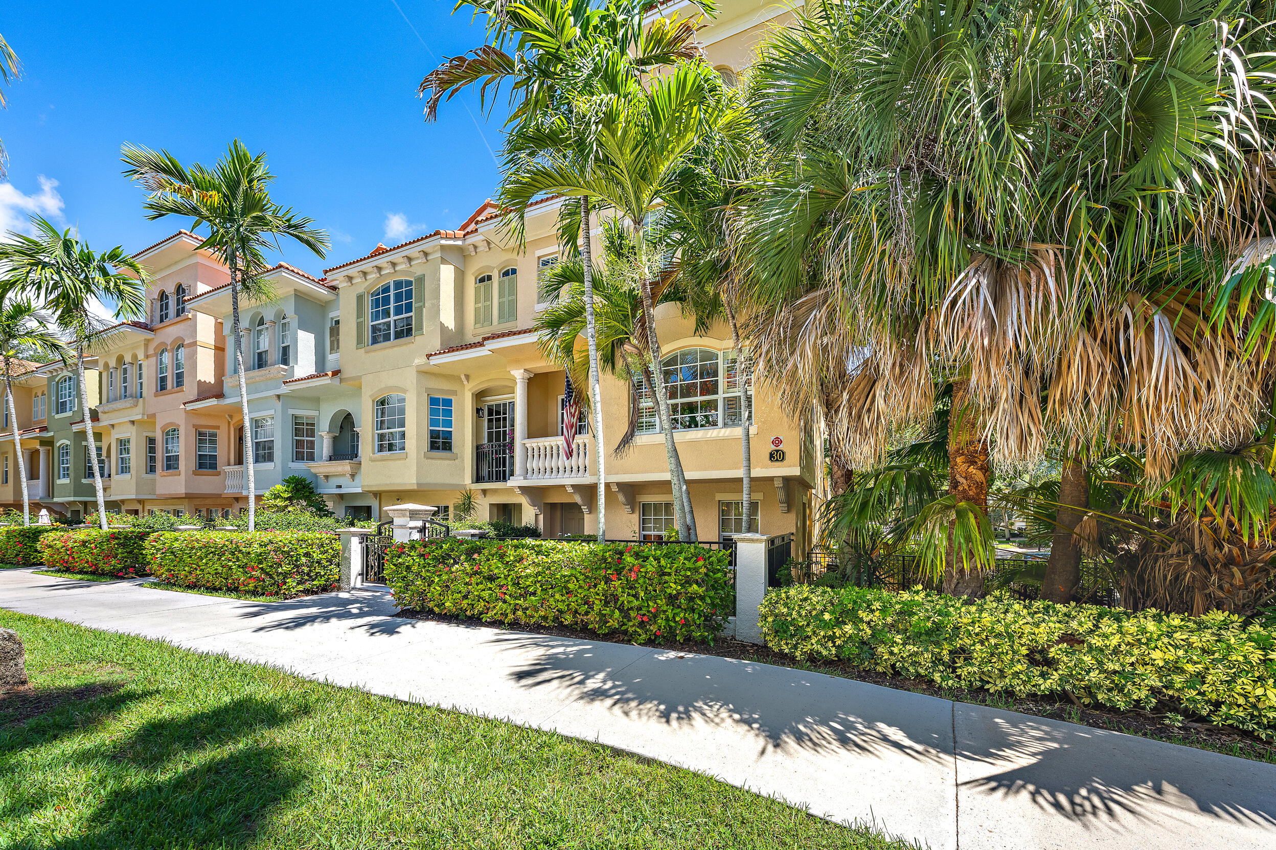 2502 Gardens, Palm Beach Gardens FL 33410