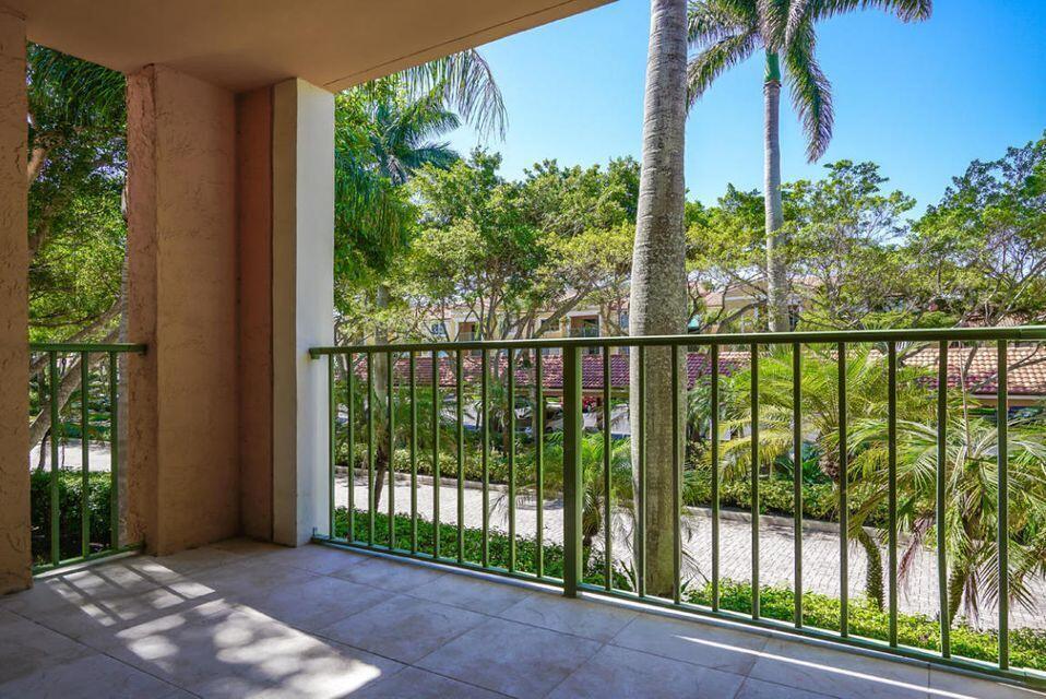 140 Yacht Club #206, Hypoluxo FL 33462